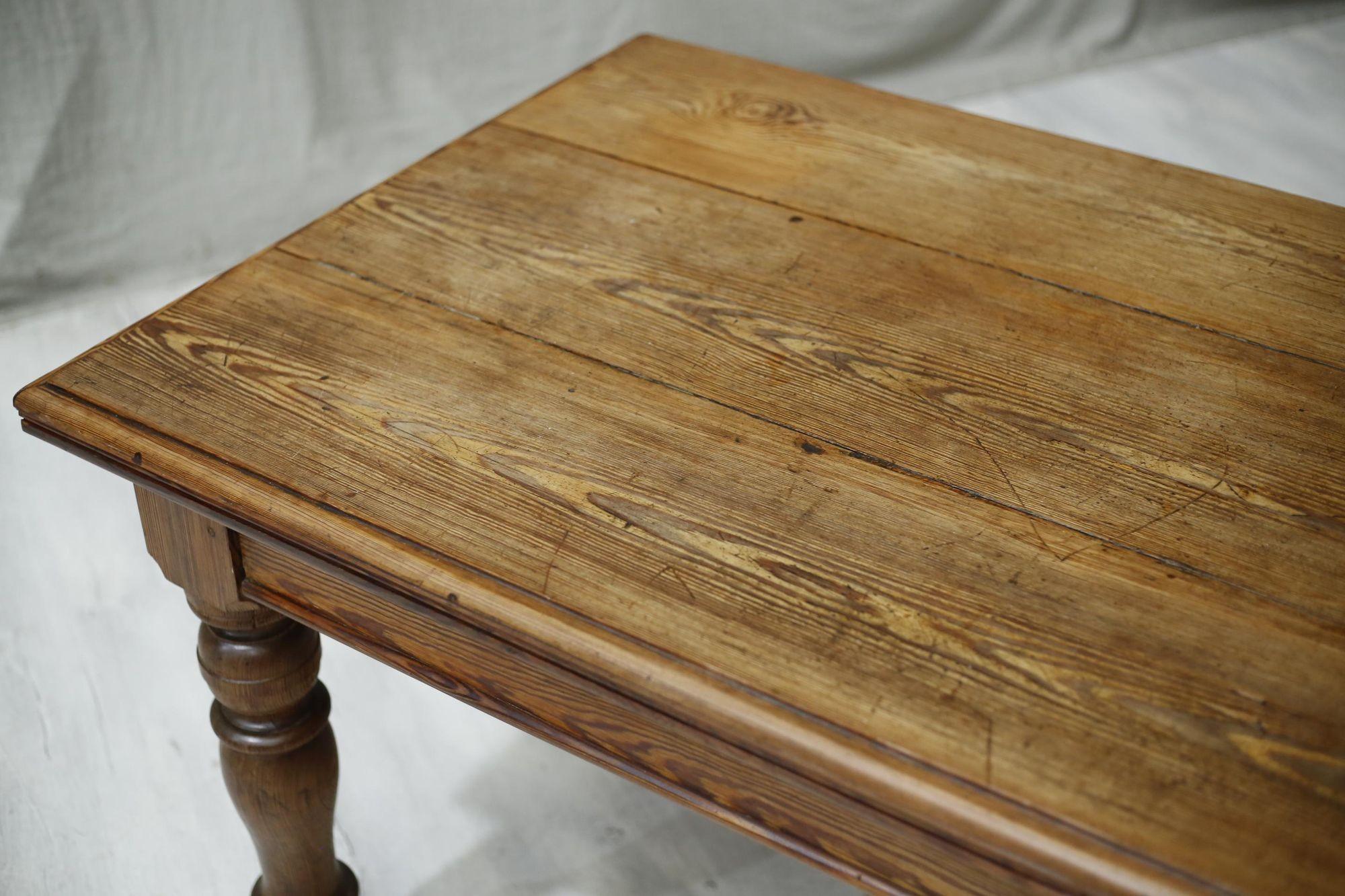 19th Century Pitch Pine Farmhouse Table 3