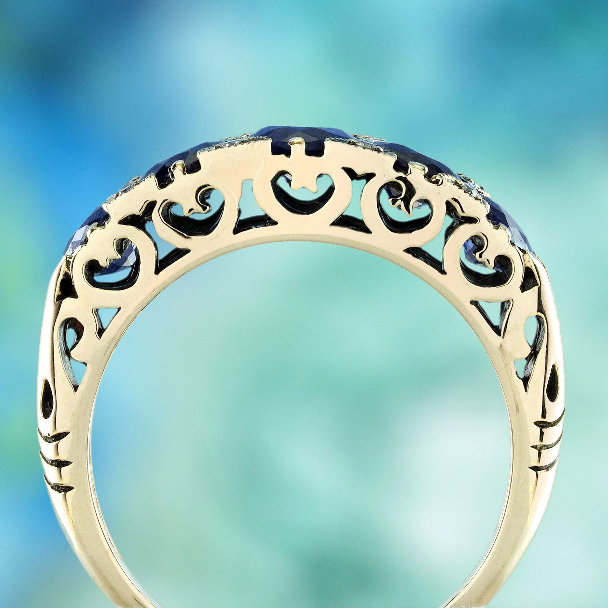 9K Gold Blauer Saphir und Diamant Vintage Style  Fünf-Stein-Ring im Zustand „Neu“ im Angebot in Bangkok, TH