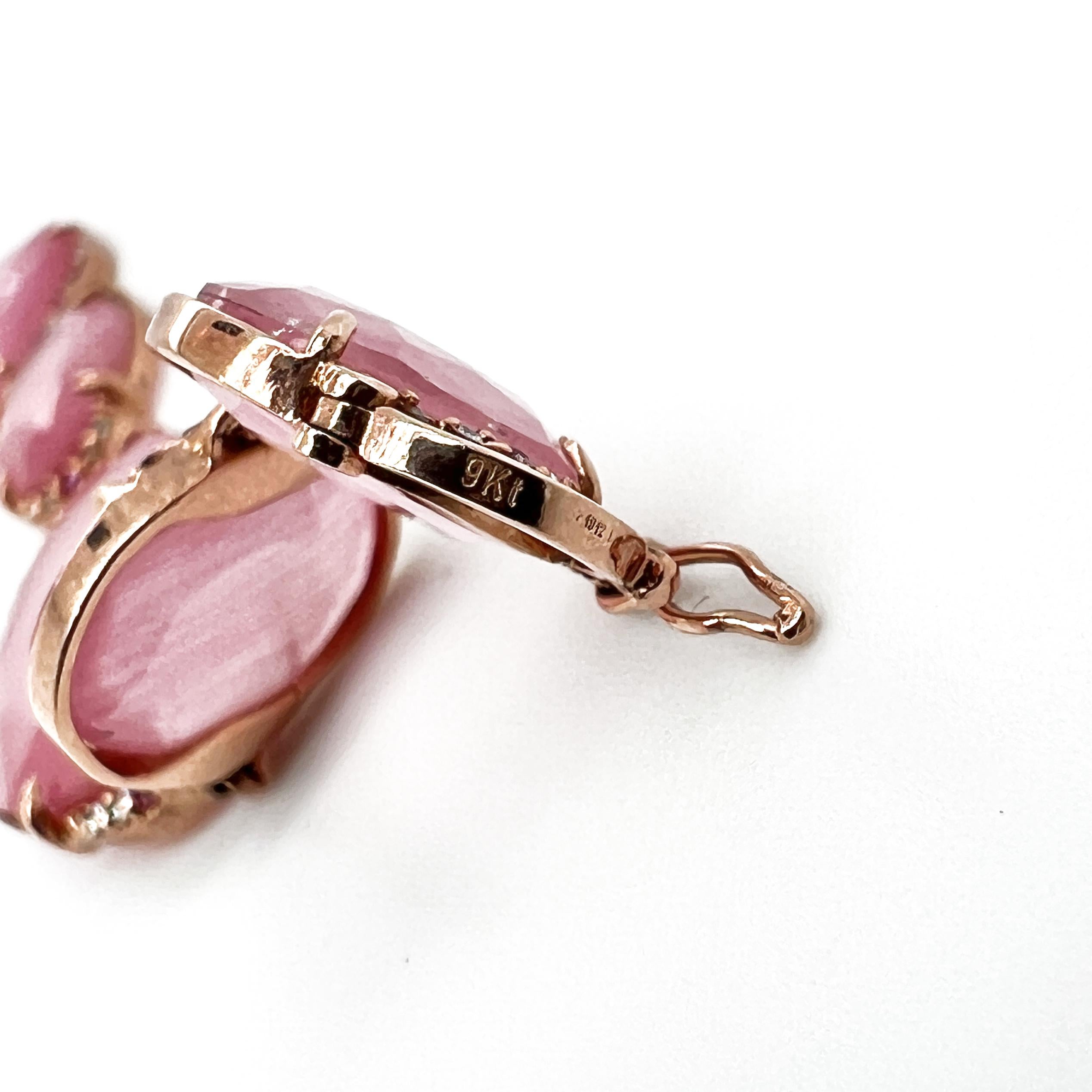 Brilliant Cut 9k gold Bracelet in doublets (rock crystal & fiber) in pink sapphires & diamonds For Sale