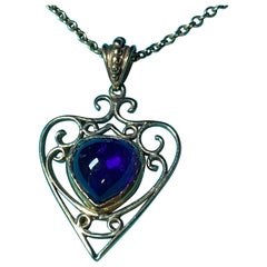 9K Gold Cabochon Amethyst Heart Renaissance Style Pendant
