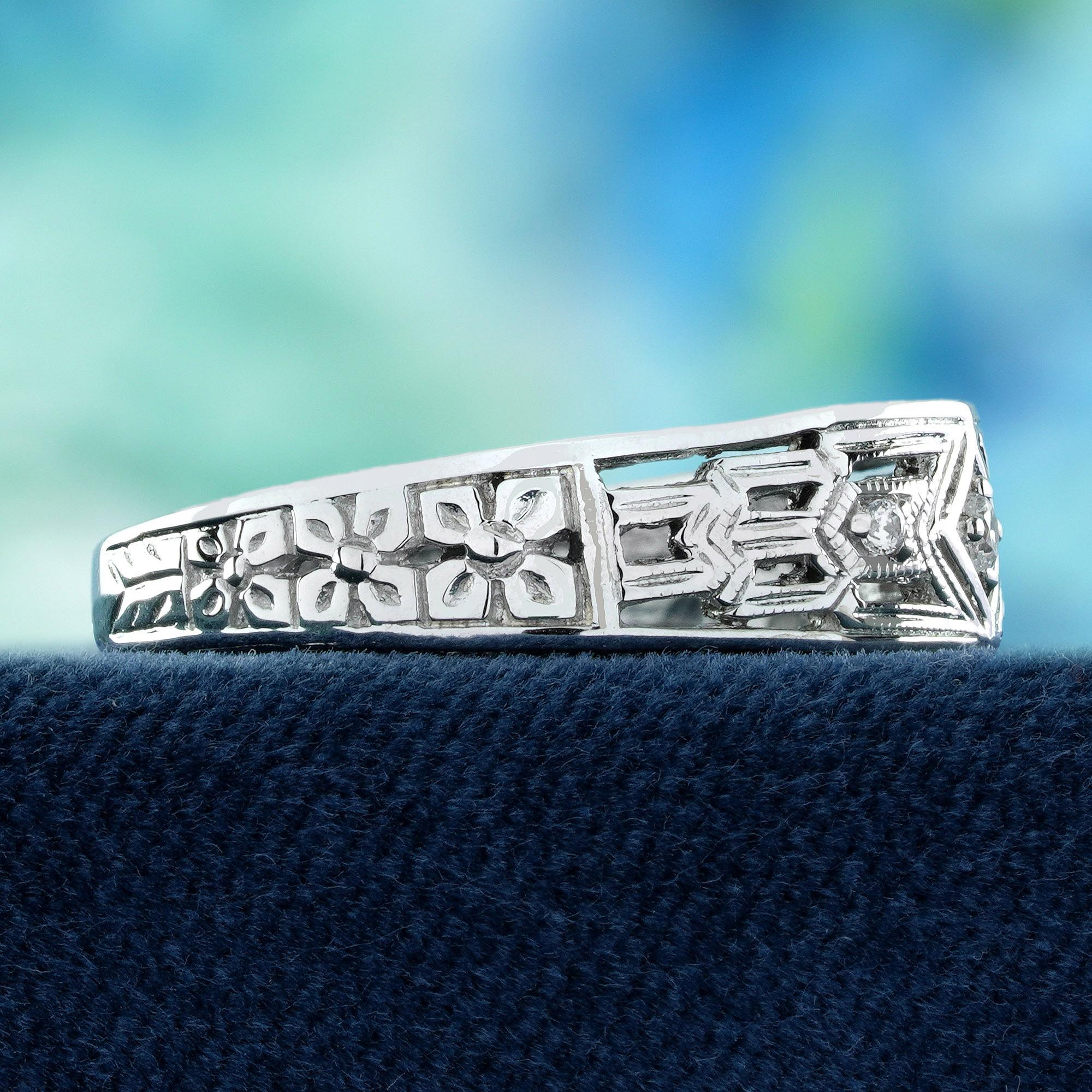 Anillo de oro de 9 quilates con diamantes estilo vintage y filigrana Corte redondo en venta