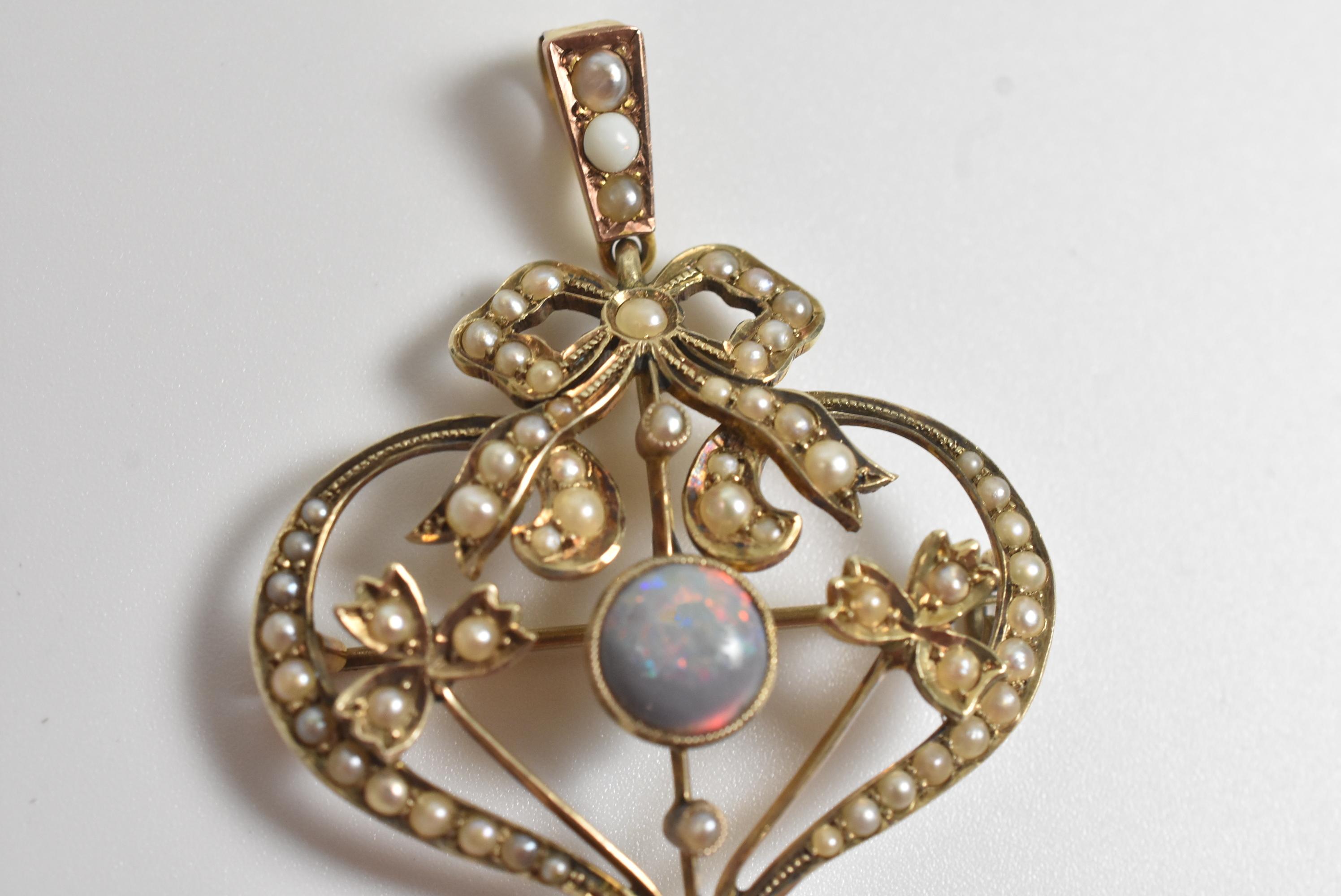 Early 20th Century 9-Karat Gold Edwardian Brooch or Pendant with Opals and Seed Pearl Accents