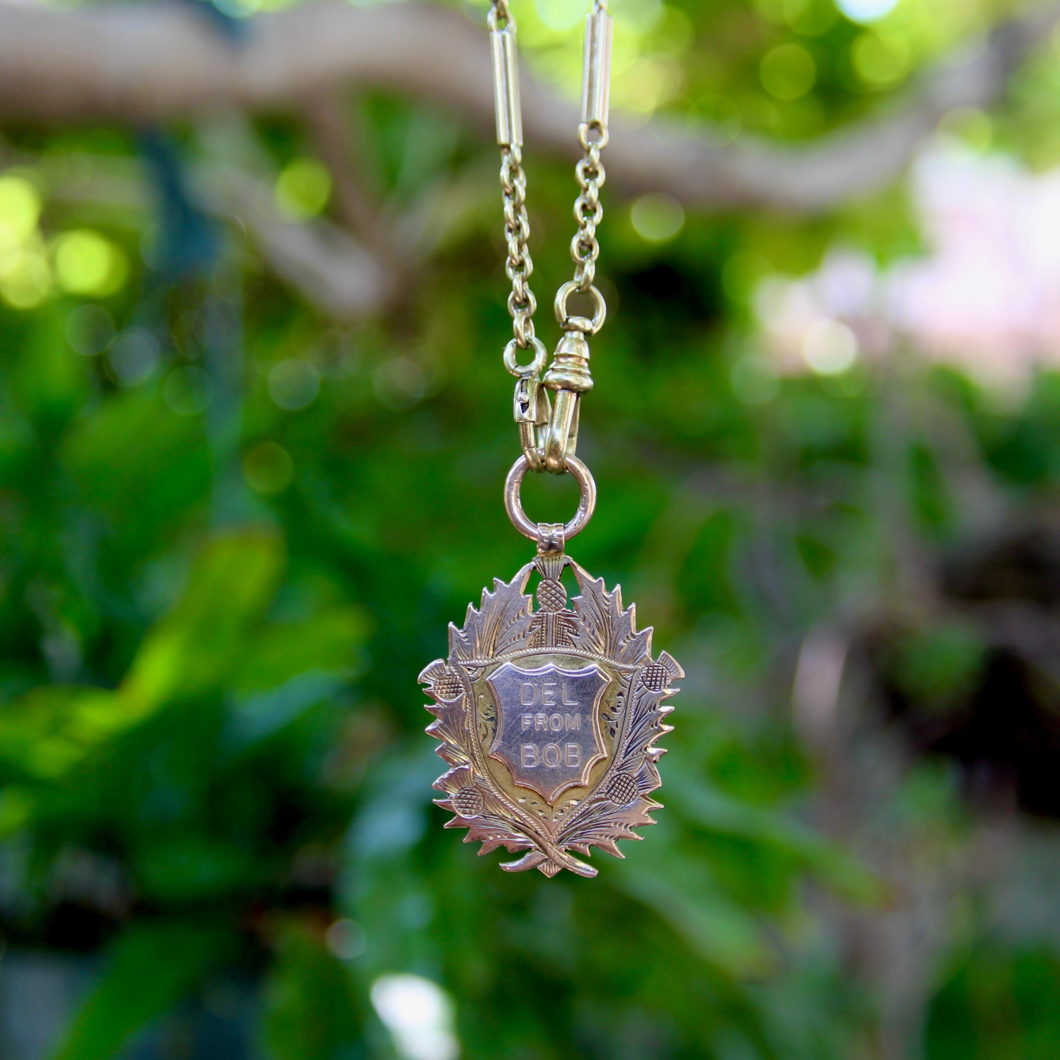 Médaille en or 9K de l'époque édouardienne avec pendentif en forme de pigeon écossais en vente 3
