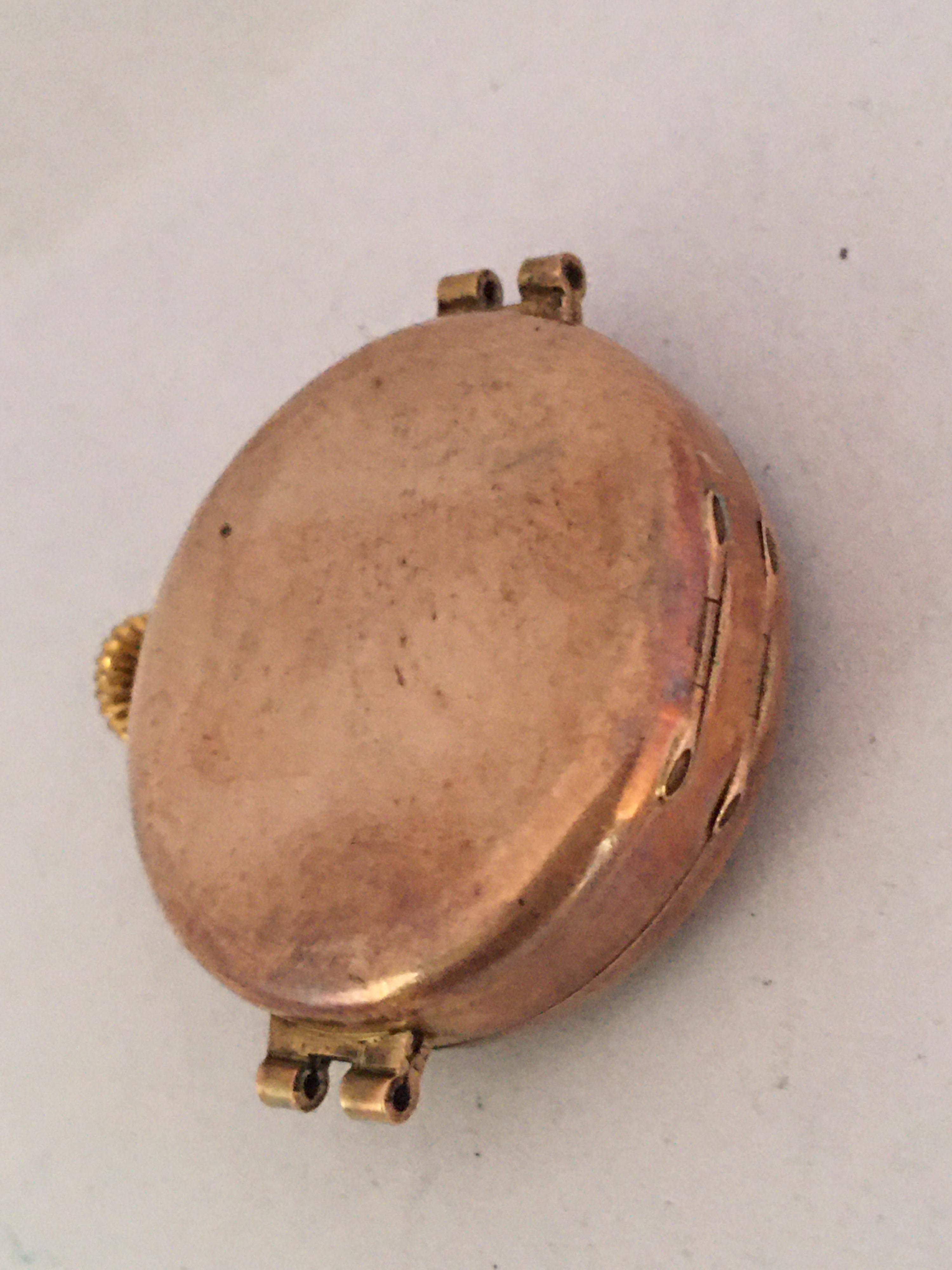 9 Karat Gold Ladies Antique Swiss Mechanical Watch 'No Strap' For Sale 1