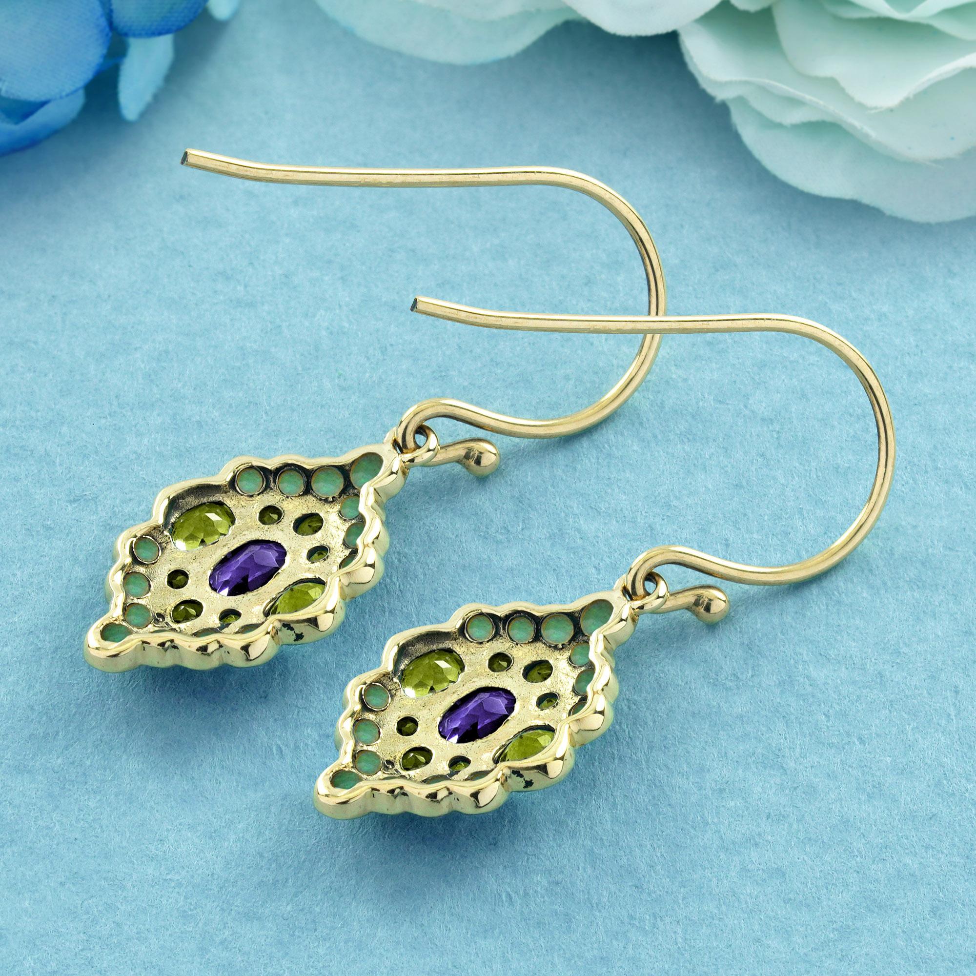 9K Gold Natürliche Amethyst Peridot und Opal Vintage Style Tropfen Ohrringe (Ovalschliff) im Angebot