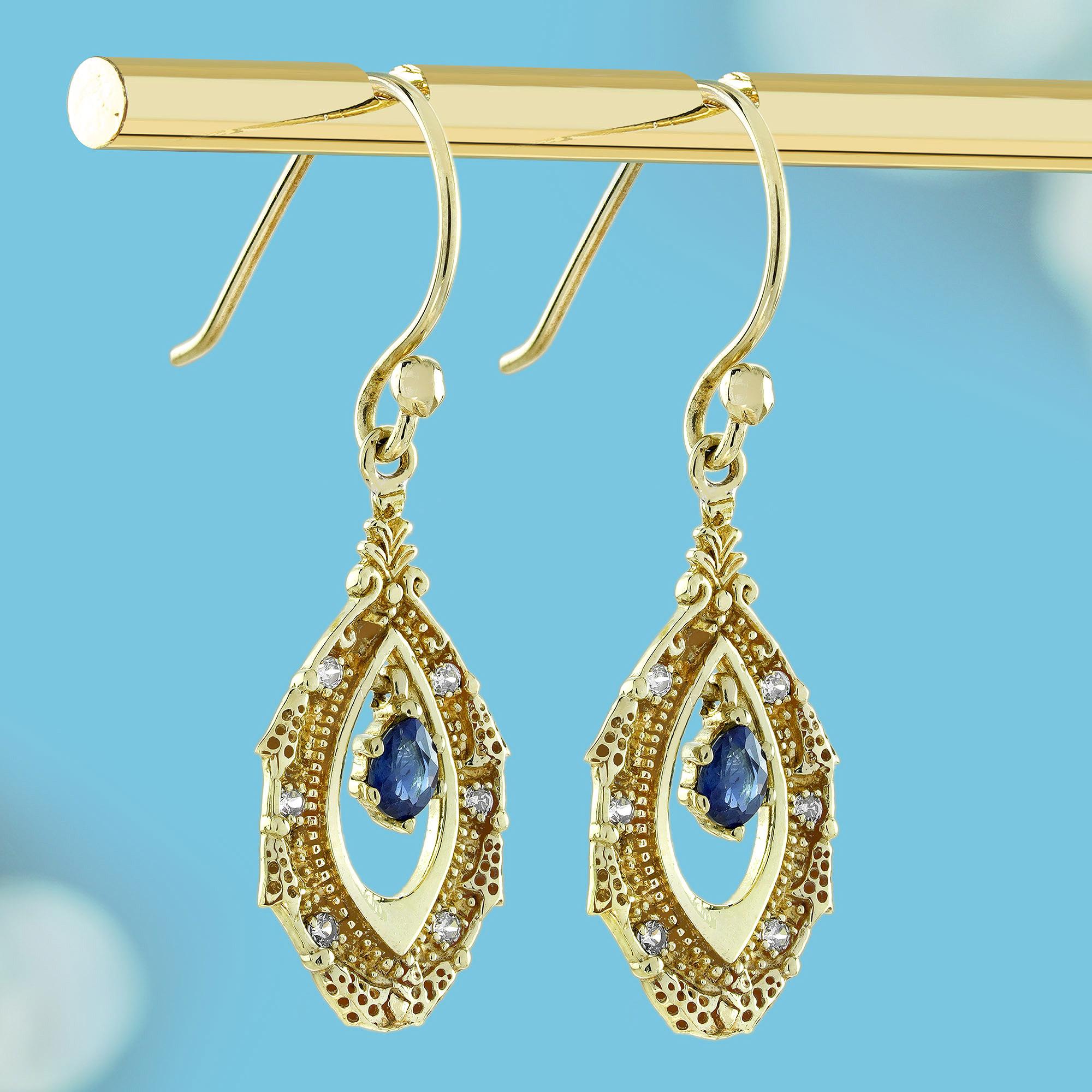 9K Gold natürlicher blauer Saphir und Diamant Vintage Style Ohrringe baumeln (Edwardian) im Angebot