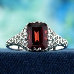 9K Gold Natural Garnet Vintage Style Filigree Ring
