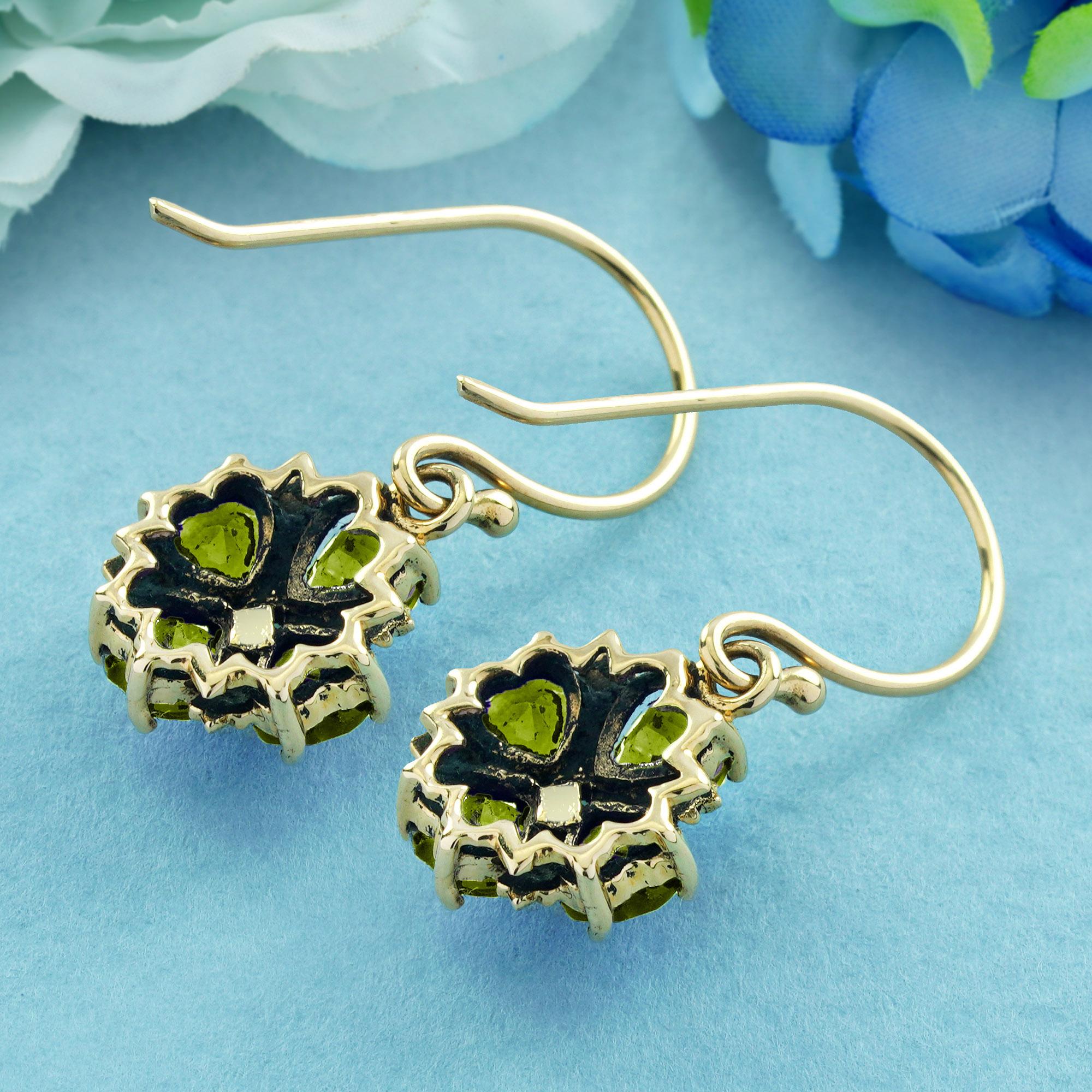 9K Gold Natürlicher Opal und Peridot Vintage Style Tropfenohrringe (Rundschliff) im Angebot