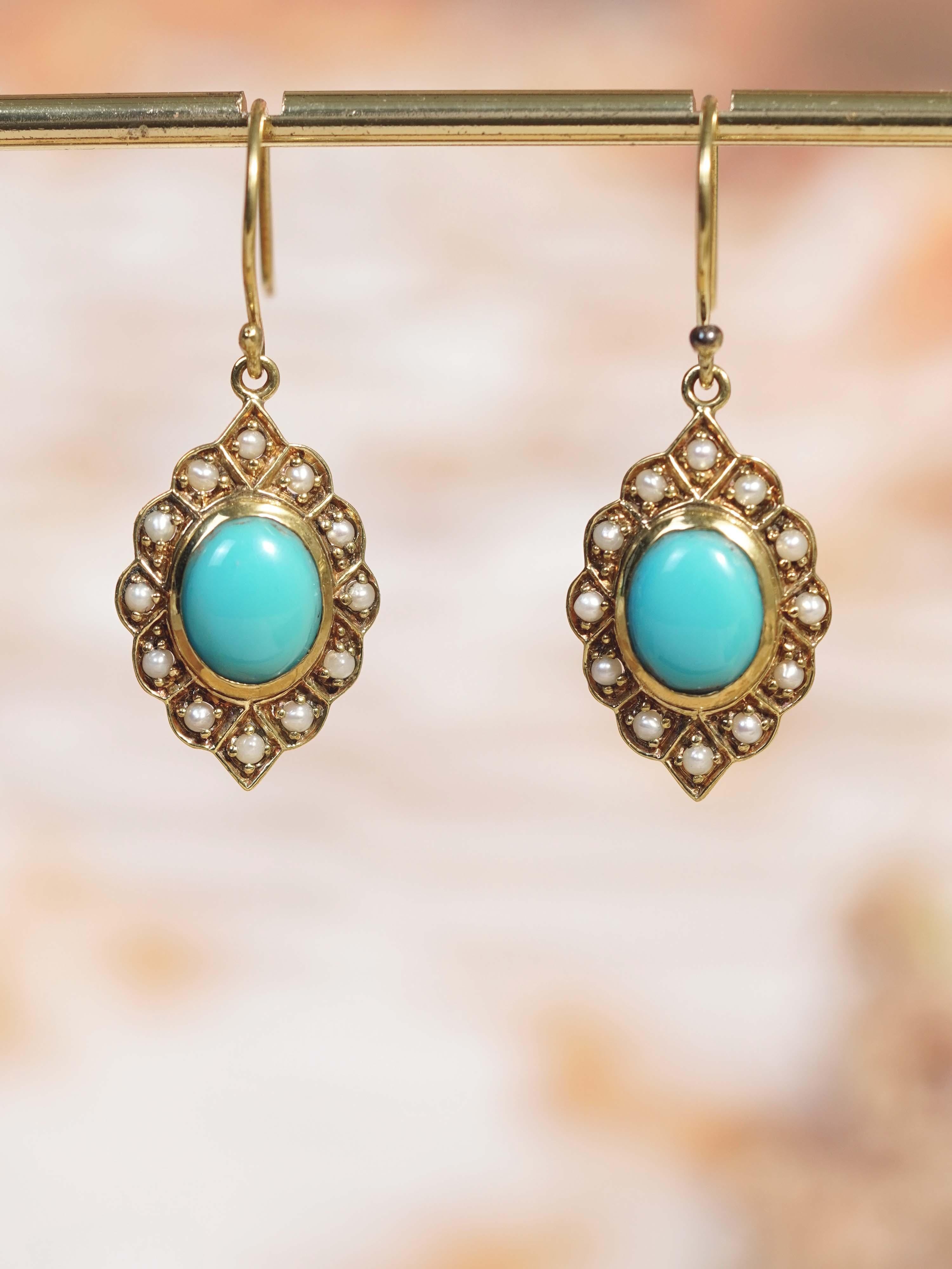 Boucles d'oreilles pendantes en or 9K avec turquoise naturelle et perles de style Art Déco Pour femmes en vente
