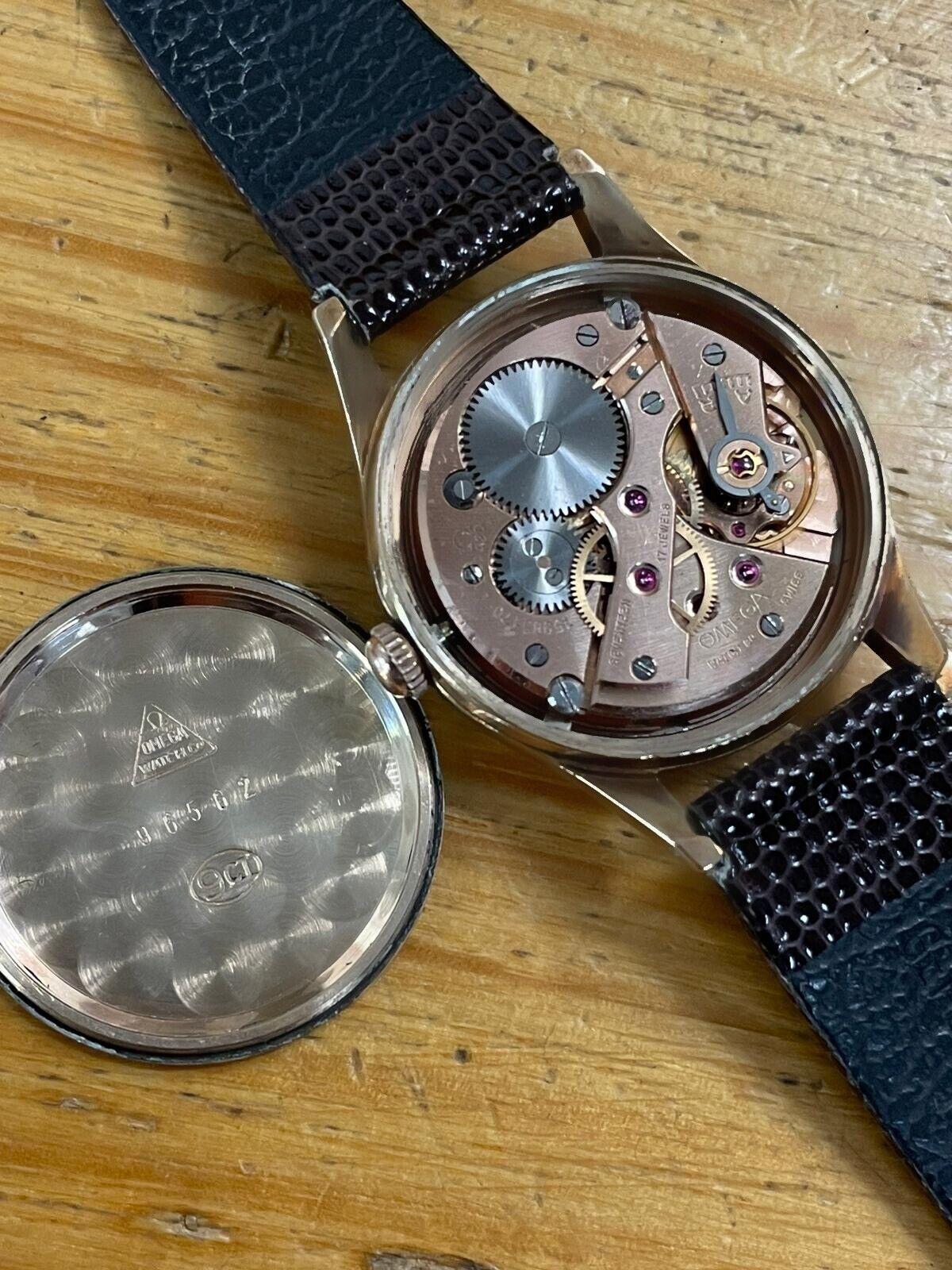 Omega Montre manuelle rare Calibre 420 vintage pour hommes des années 1950, en or 9 carats Tous originaux. 1