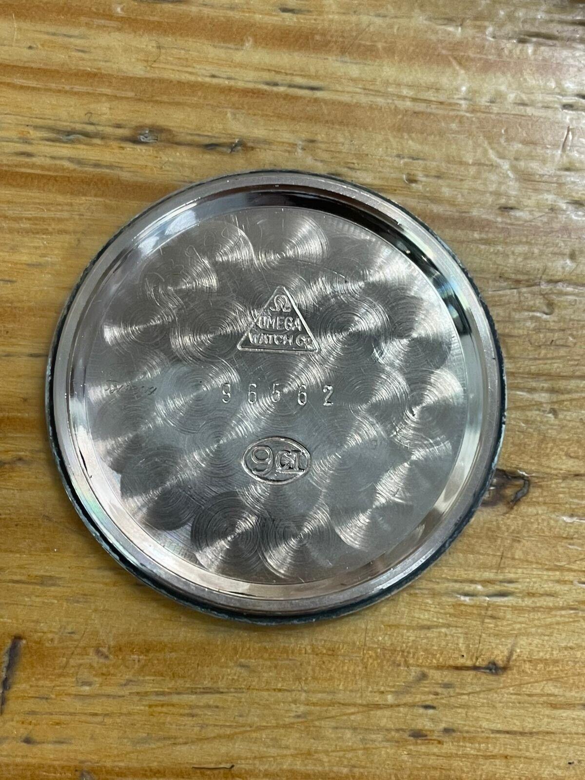 Omega Montre manuelle rare Calibre 420 vintage pour hommes des années 1950, en or 9 carats Tous originaux. 2