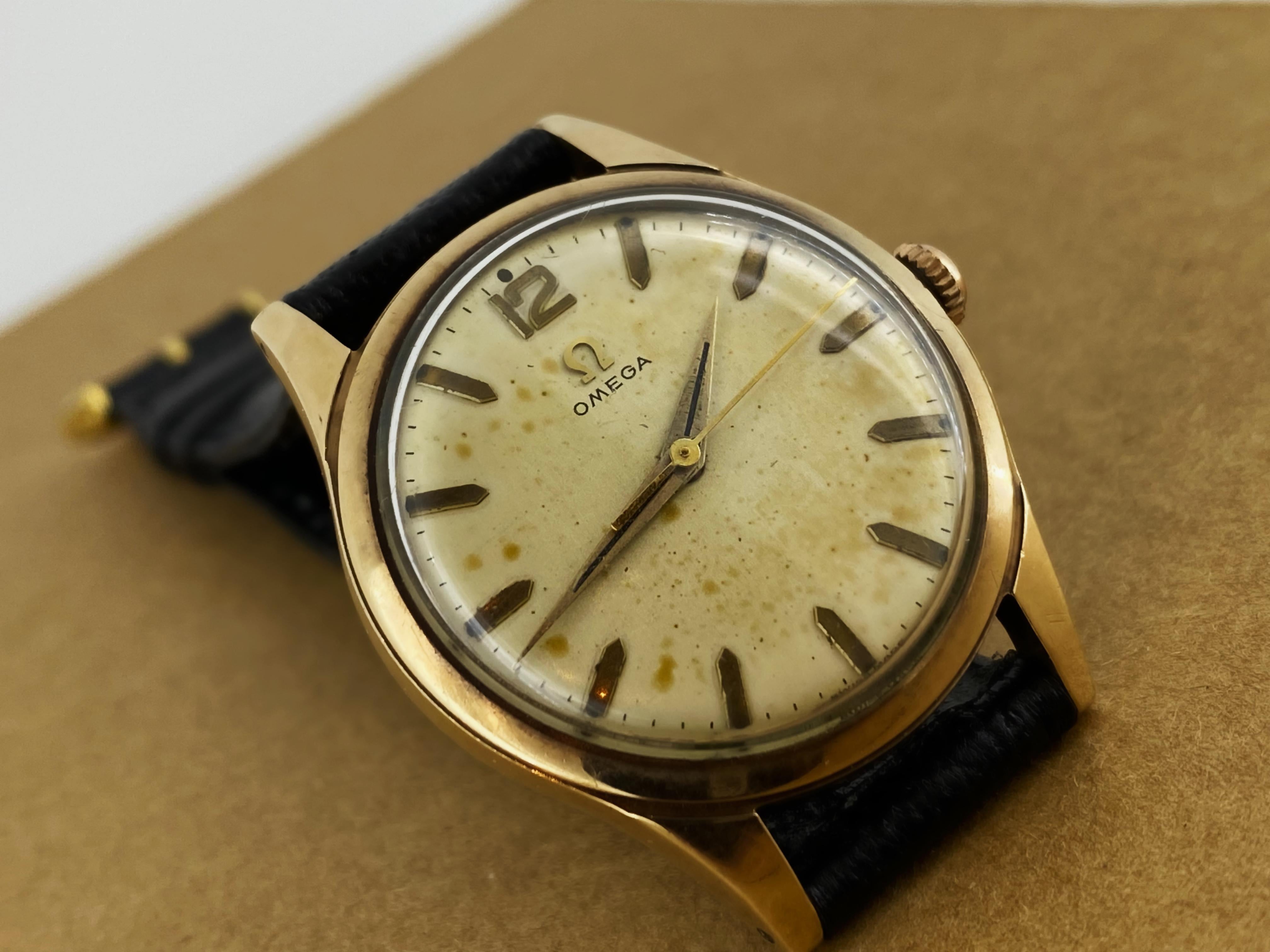 9K Gold Omega ref 96562 Manual Rare Caliber 420 Vintage 1950's Herrenuhr im Angebot 2