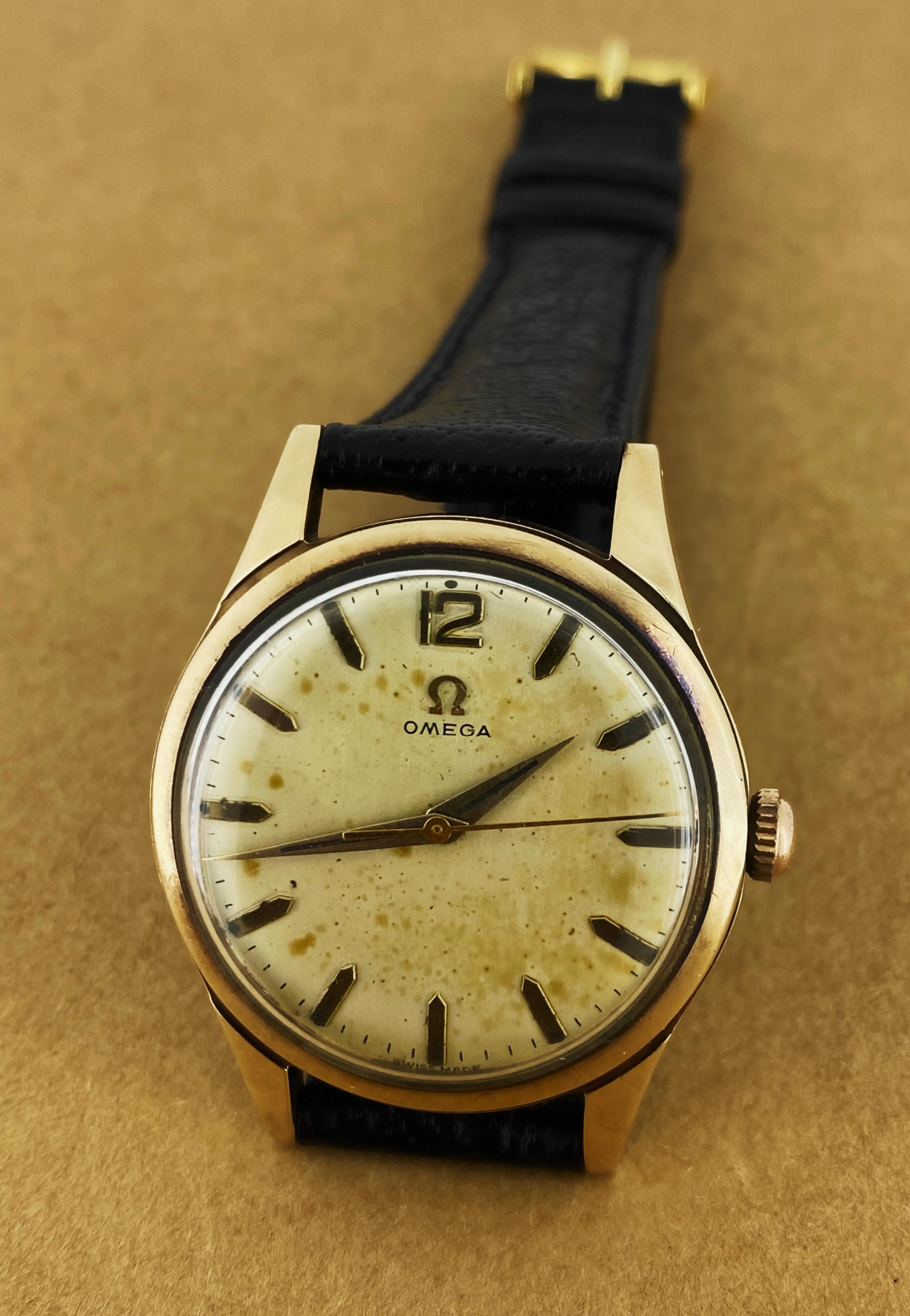 9K Gold Omega ref 96562 Manual Rare Caliber 420 Vintage 1950's Herrenuhr im Angebot 3