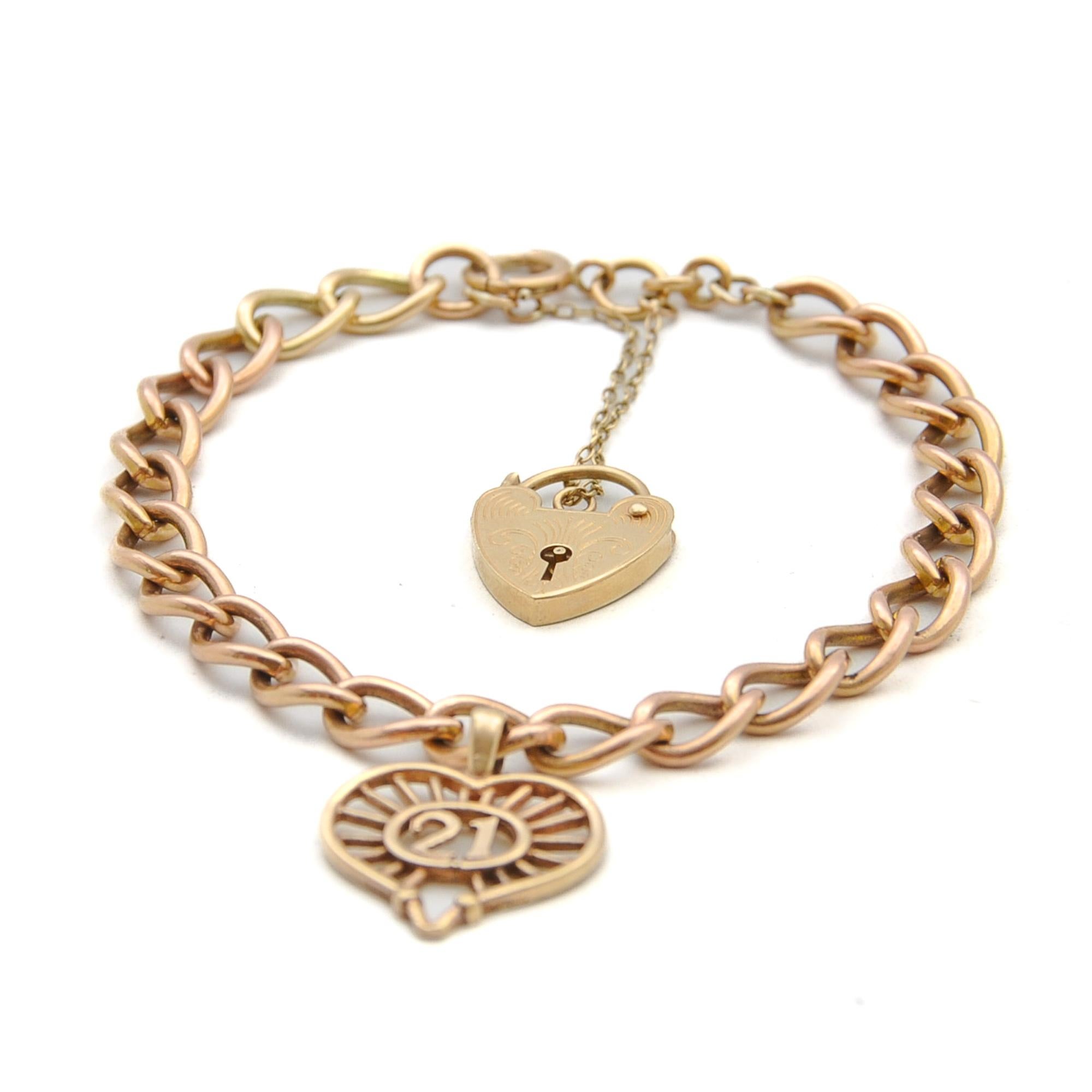 Vintage 9ct Rose Gold Padlock Heart Charm Curb Bracelet In Good Condition For Sale In Rotterdam, NL