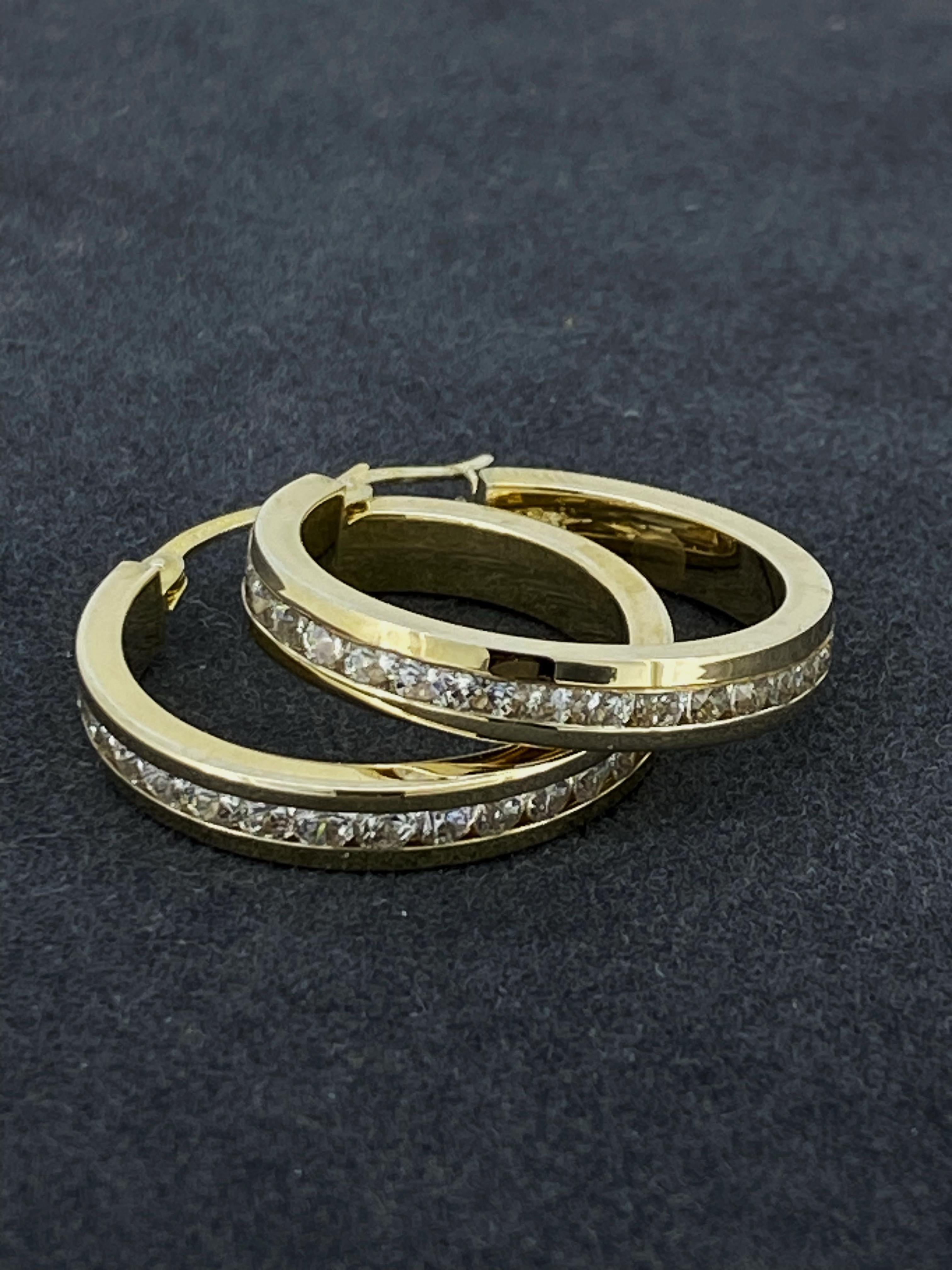 9K Gold-Plated 925 Silver & CZ Half Hoop Earrings, Saddle Backs, 25mm long. In Excellent Condition For Sale In MELBOURNE, AU