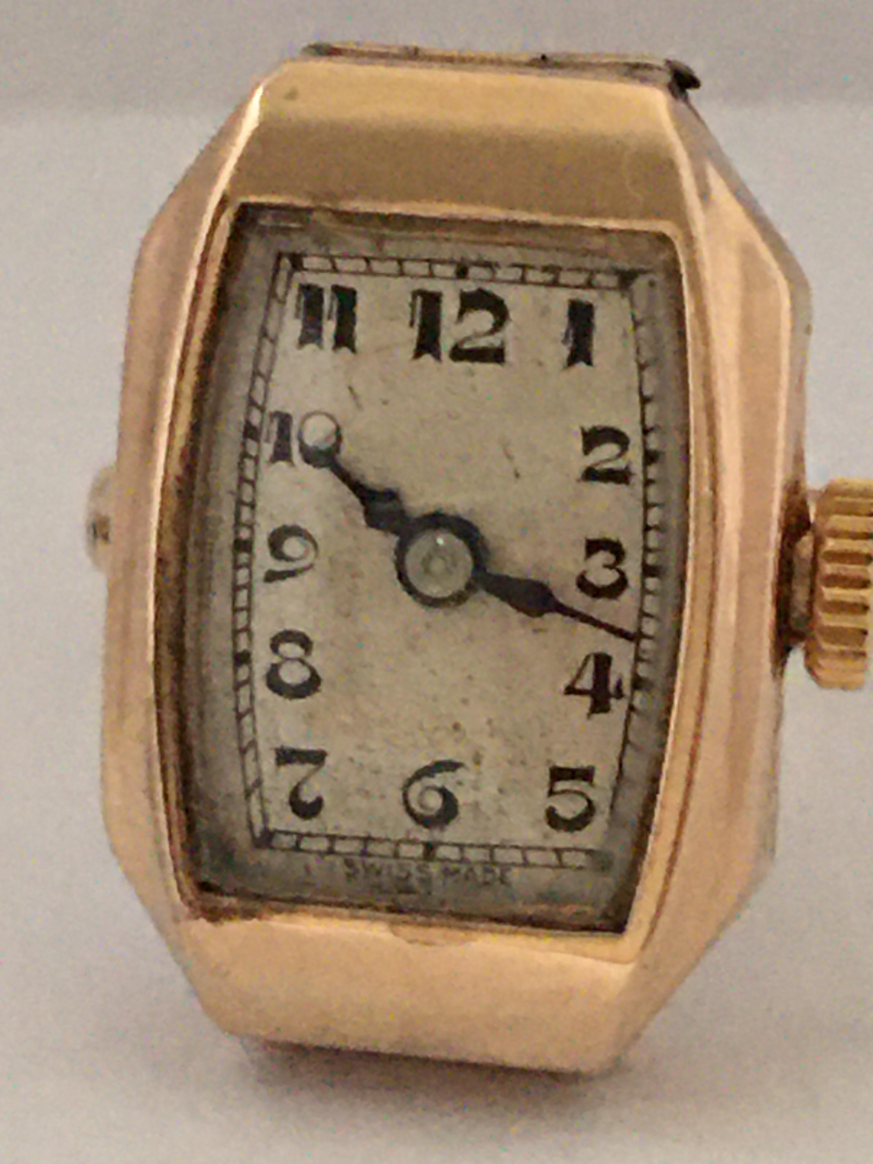 9 Karat Gold Vintage 1920s Mechanical Ring Watch In Good Condition In Carlisle, GB