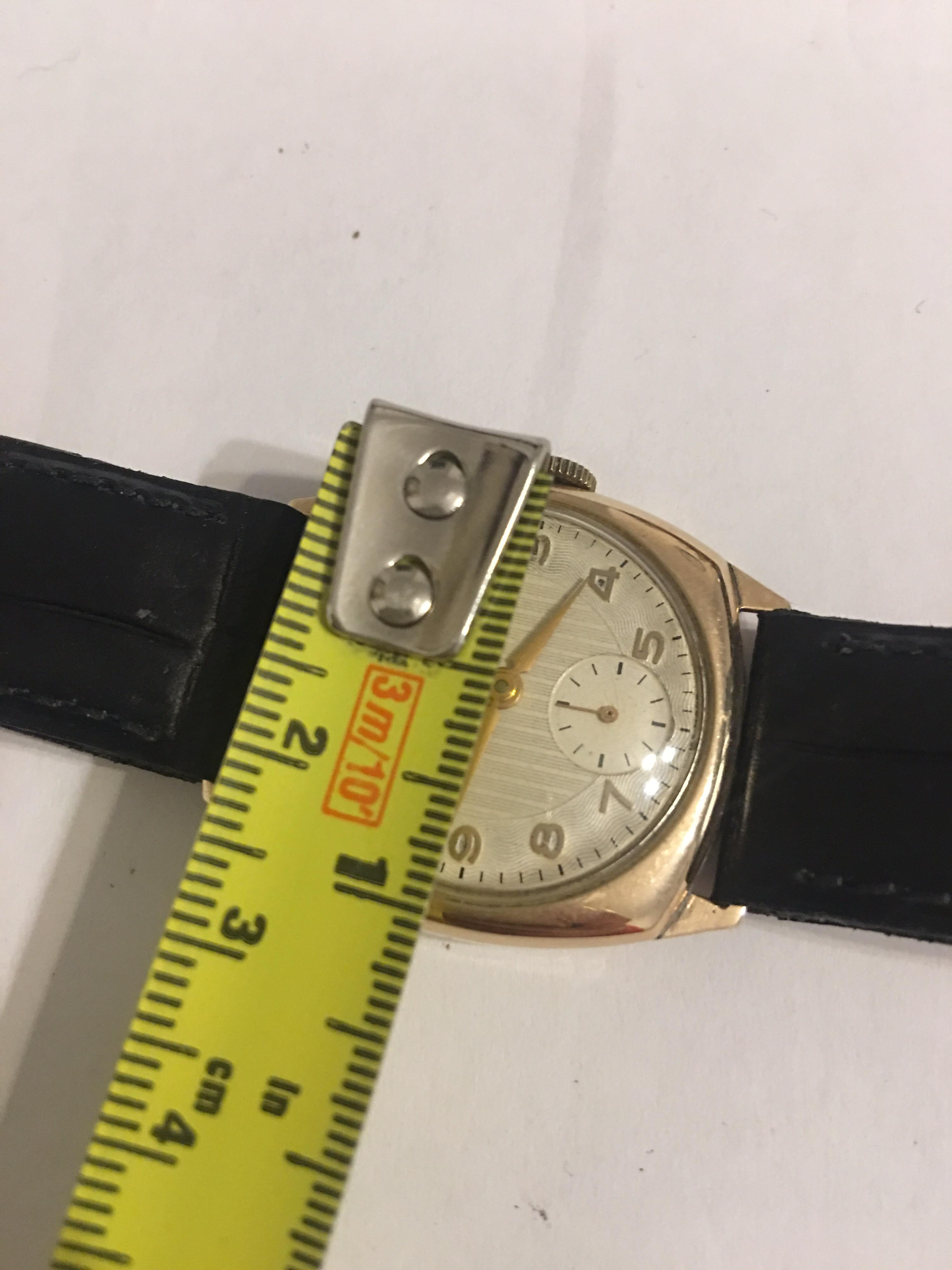 9 Karat Gold Vintage 1950s Avia Mechanical Watch 5