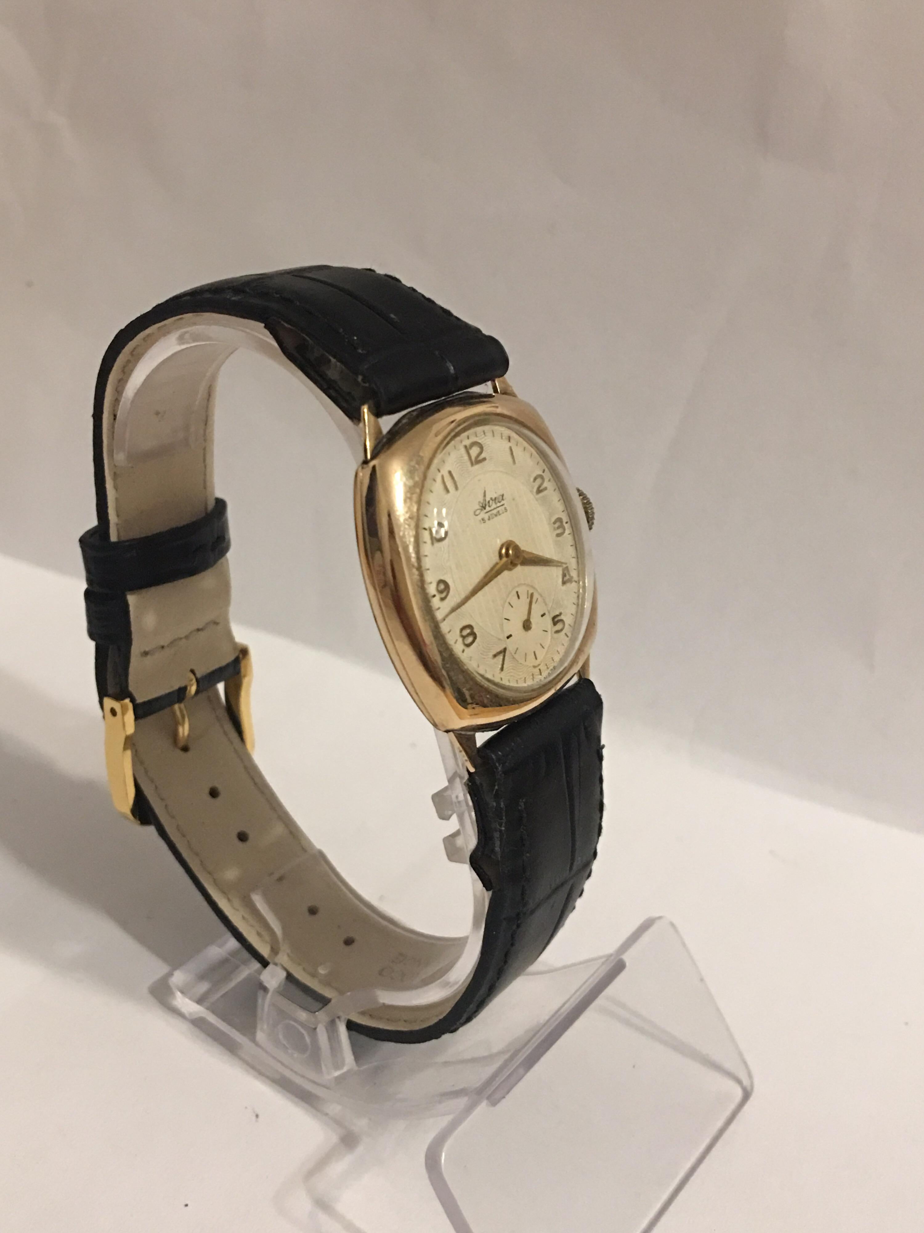 9 Karat Gold Vintage 1950s Avia Mechanical Watch 2