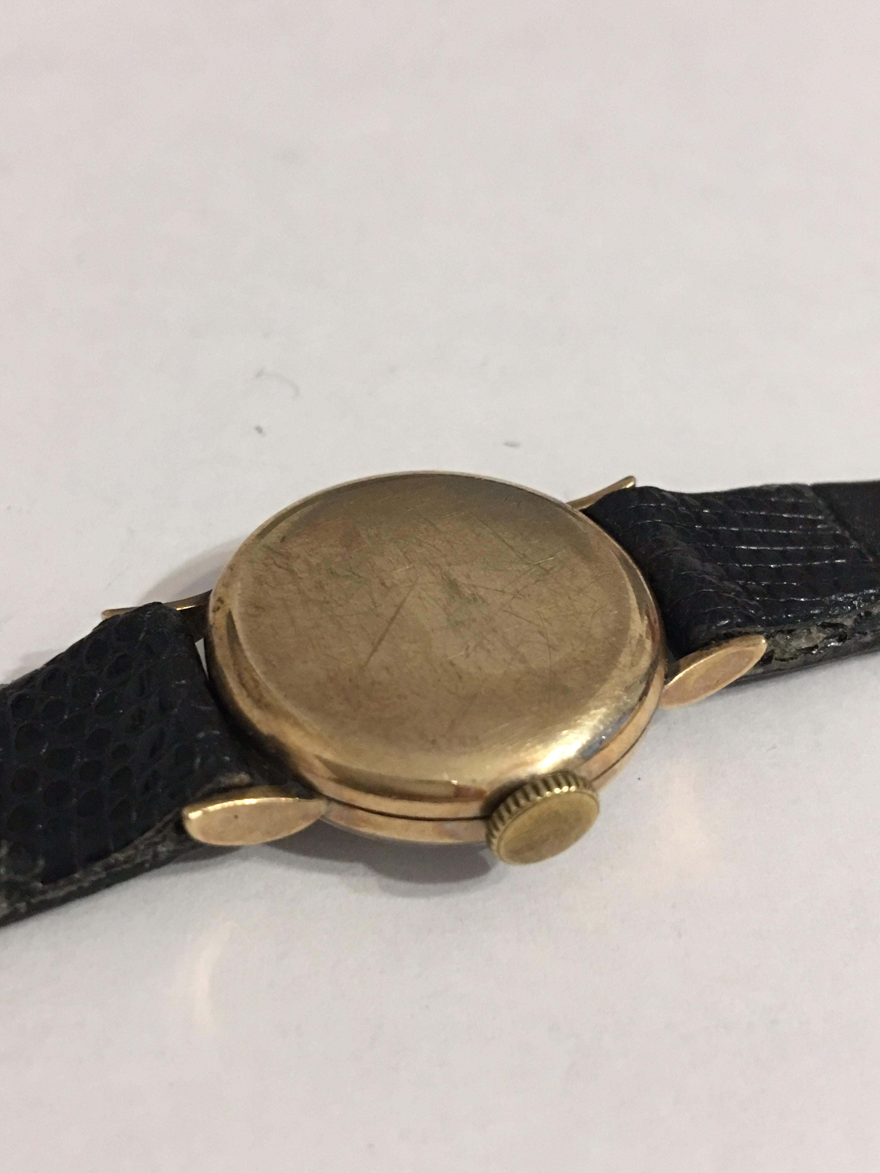 9 Karat Gold Vintage 1950s Ladies Swiss Wristwatch For Sale 2
