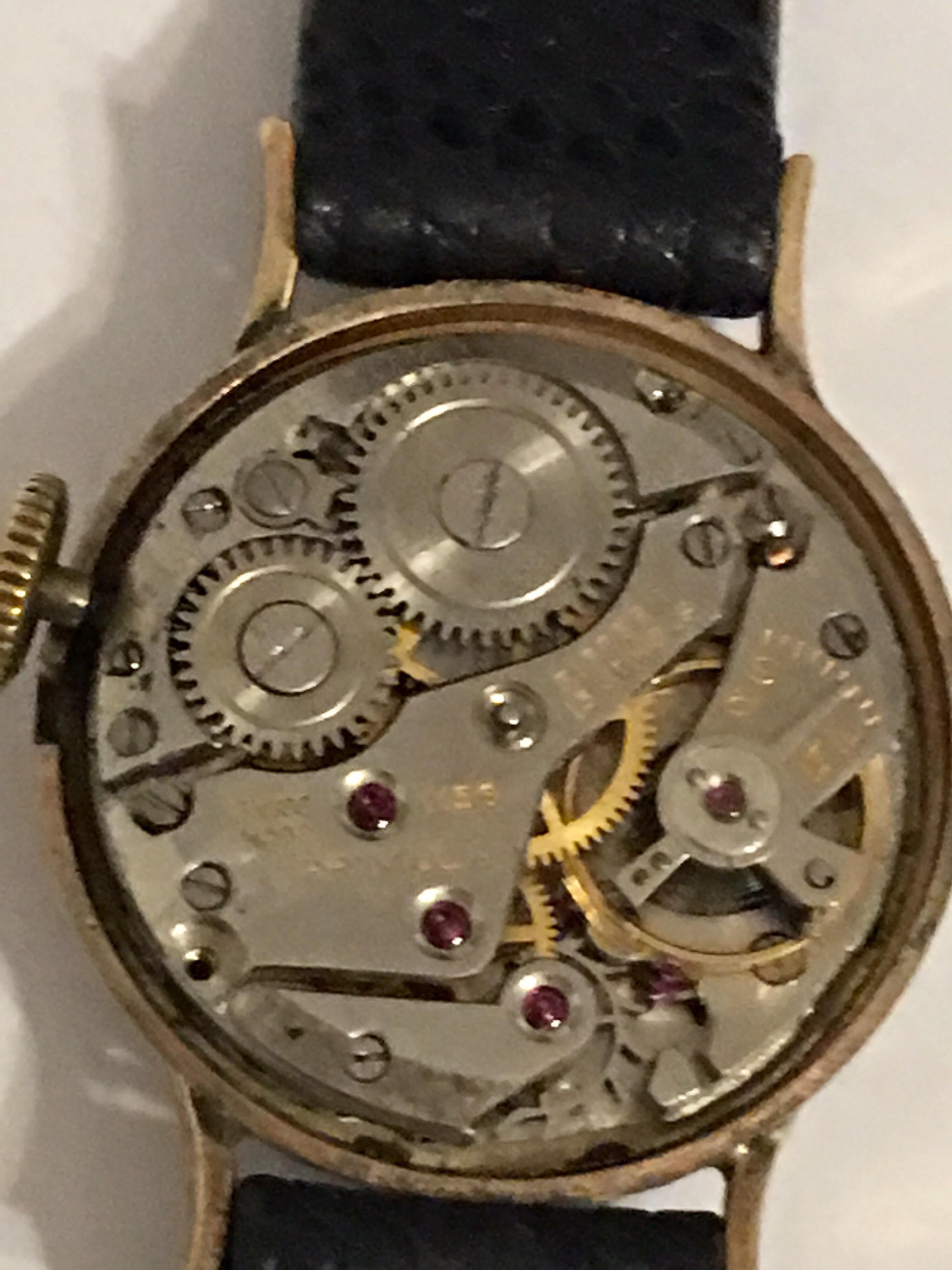 9 Karat Gold Vintage 1950s Ladies Swiss Wristwatch For Sale 5