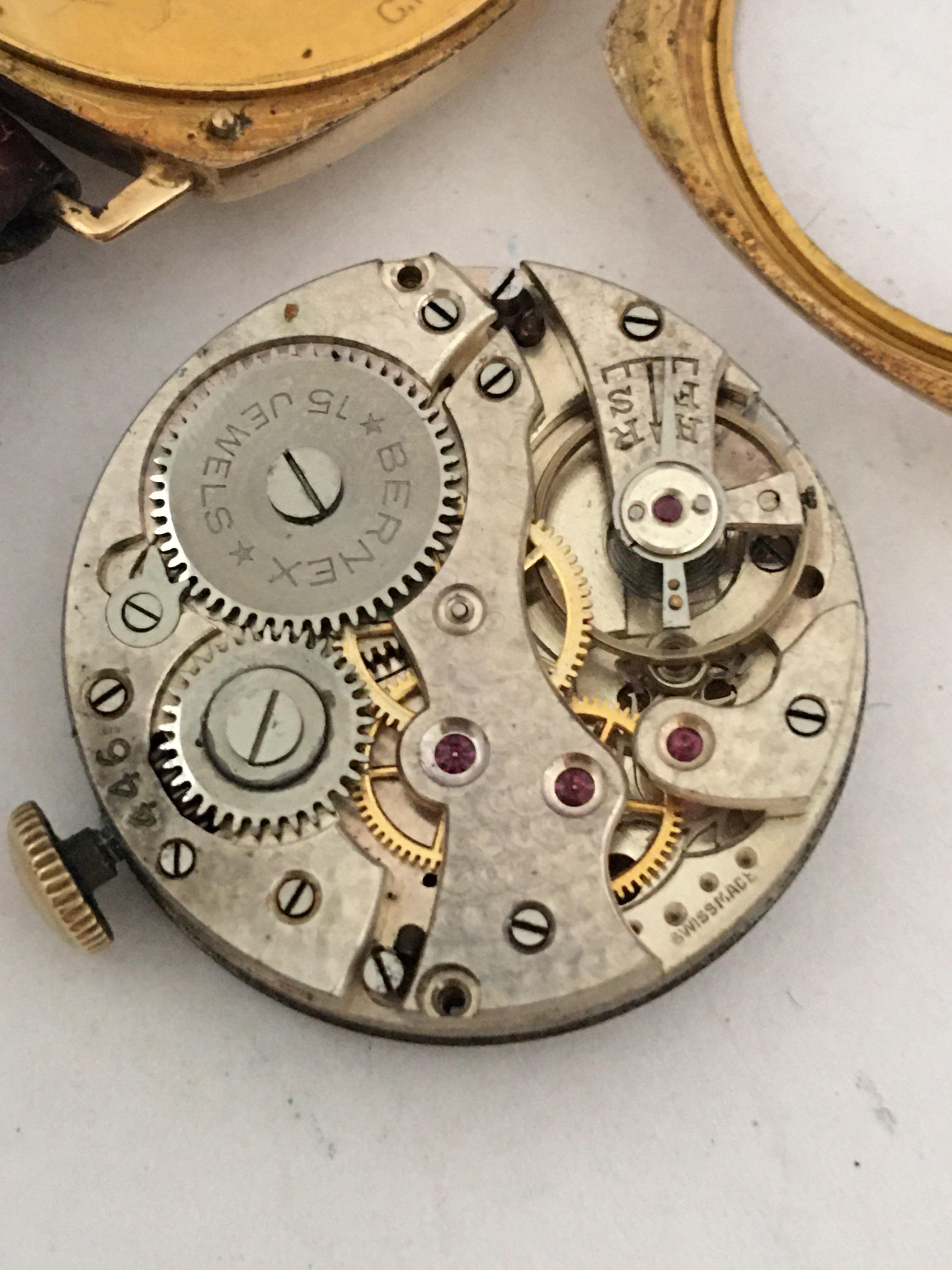 9 Karat Gold Vintage 1950s Manual winding Bernex Swiss Watch For Sale 2
