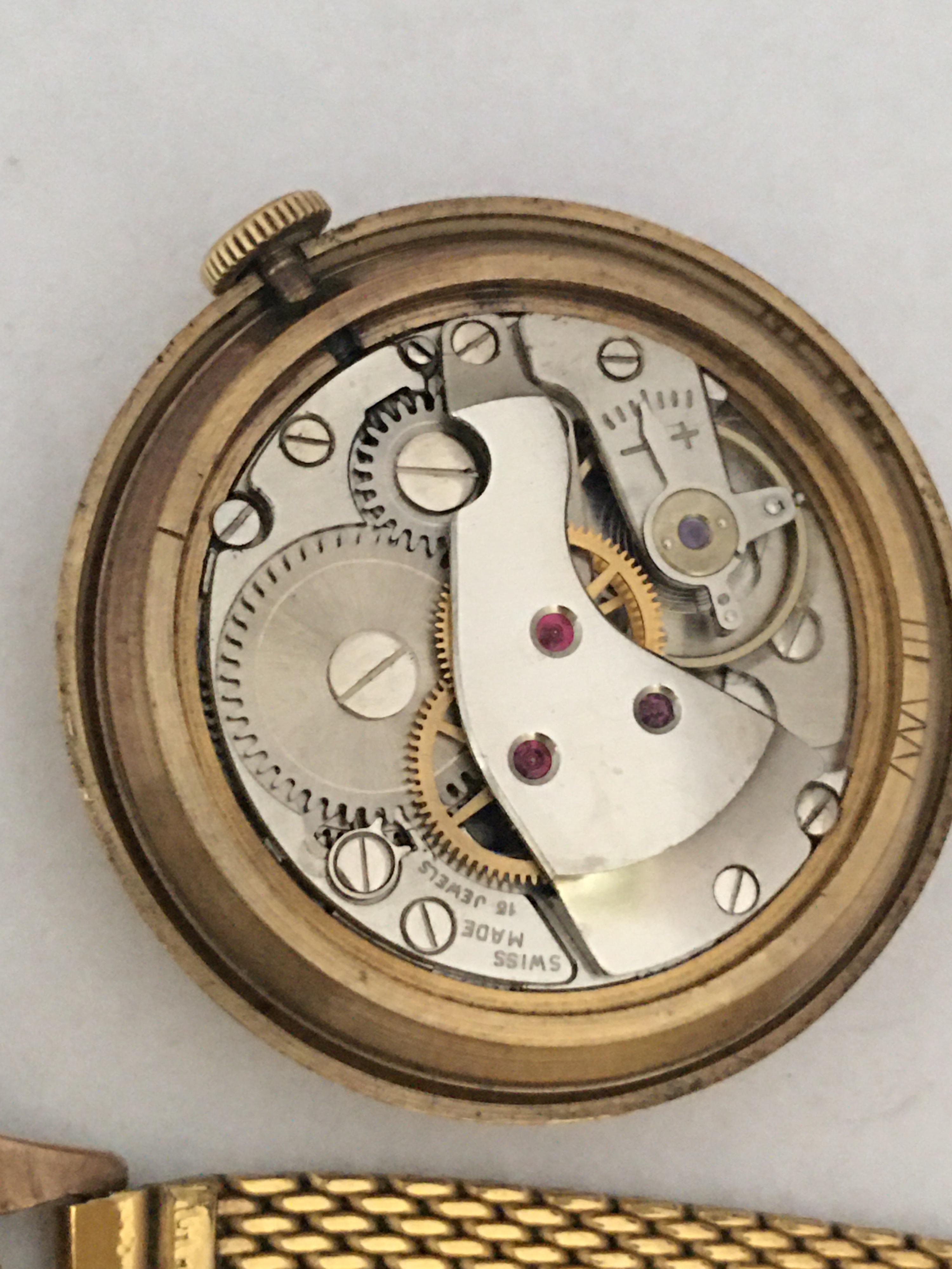 9 Karat Gold Vintage 1960s Mechanical Watch with Sweep Seconds For Sale 6