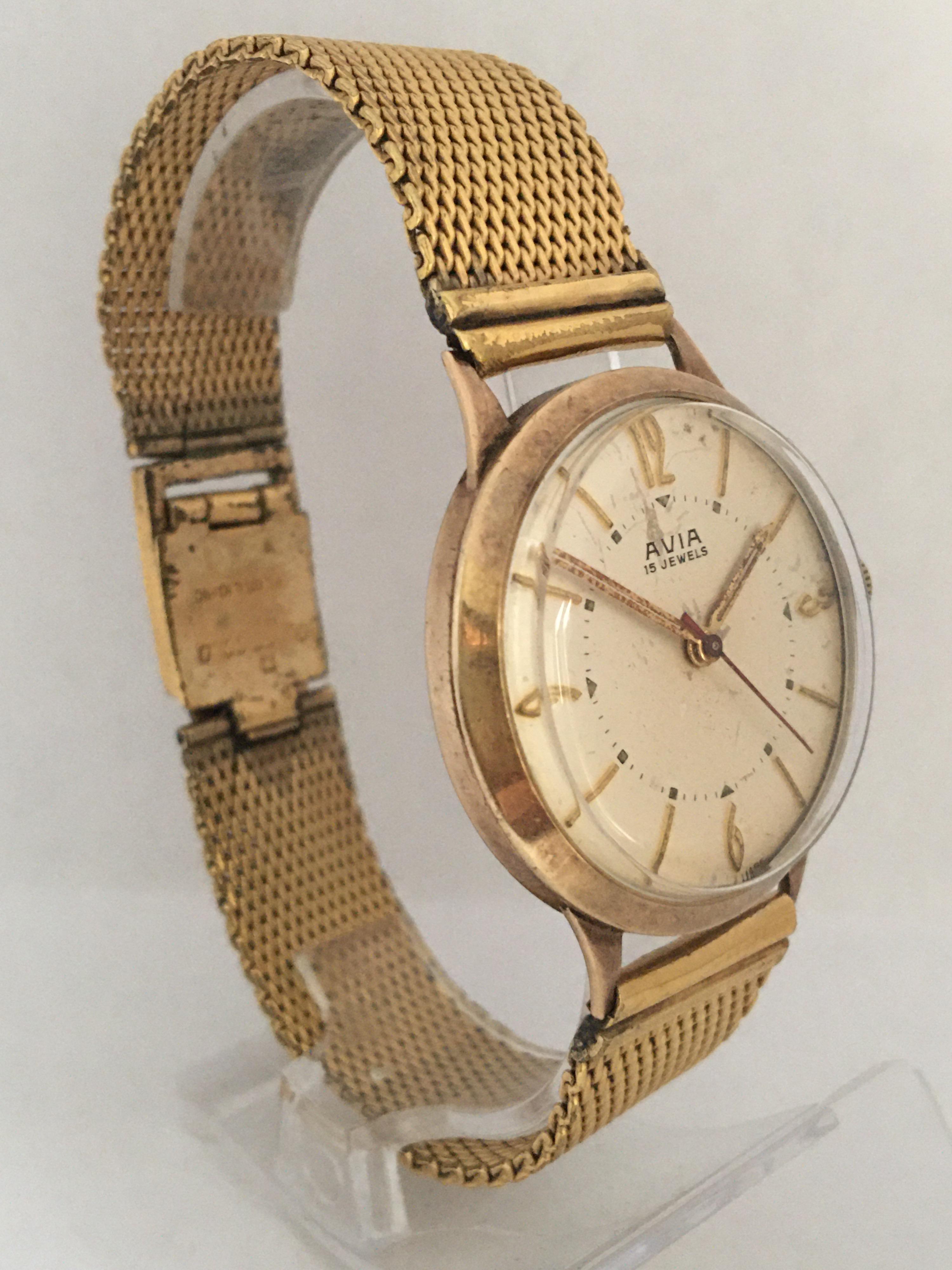 Montre mécanique vintage Sweep Seconds en or 9 carats, années 1960 Unisexe en vente