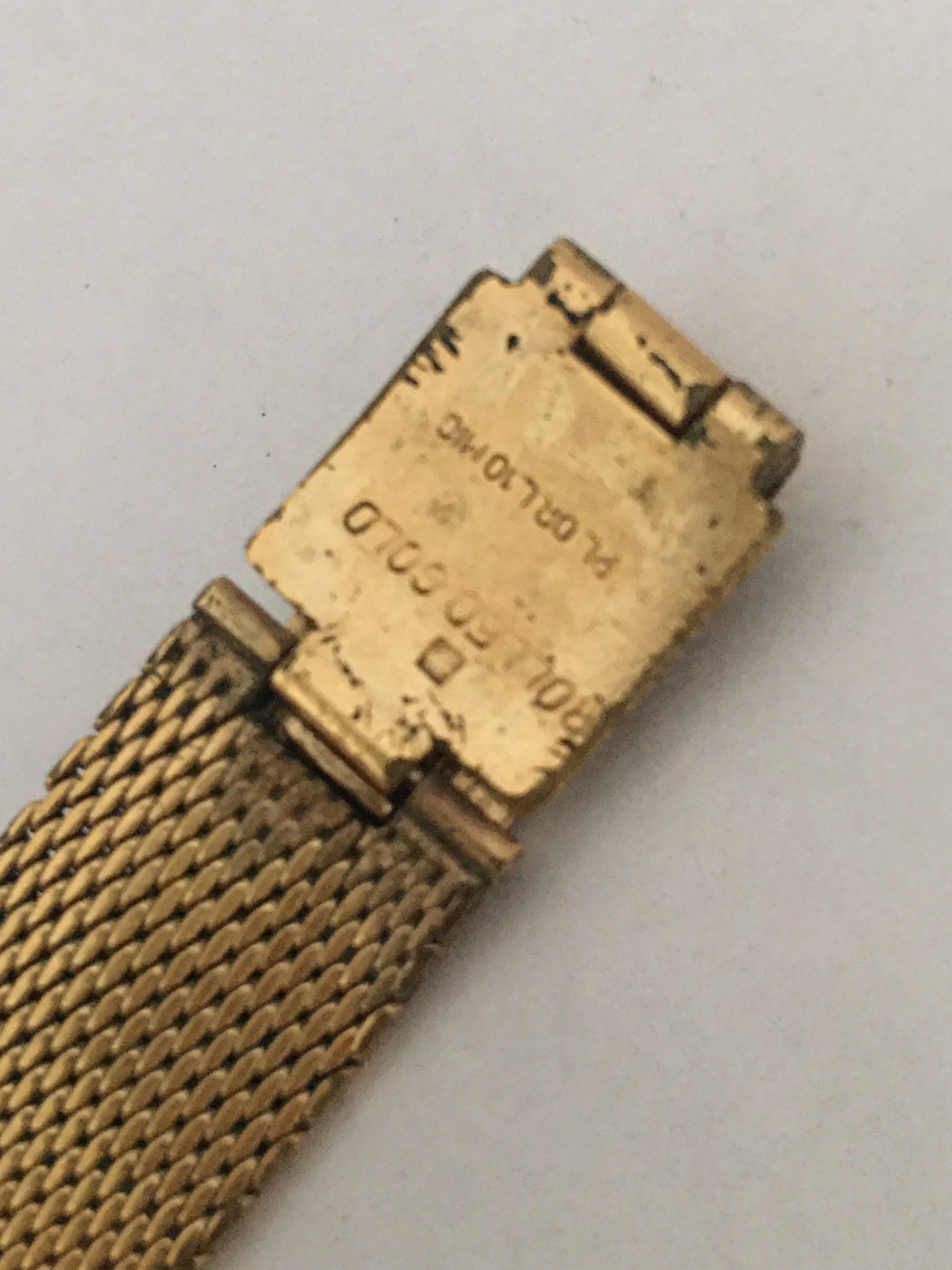 9 Karat Gold Vintage 1960s Mechanical Watch with Sweep Seconds For Sale 1