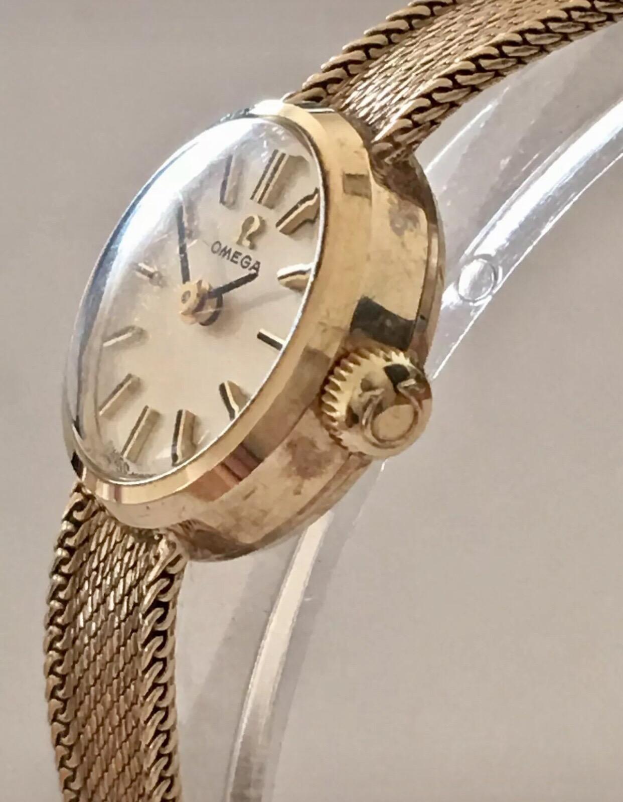 9 Karat Gold Vintage Hand-Winding Omega Ladies Wristwatch 5