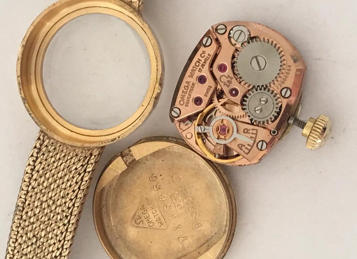 9 Karat Gold Vintage Hand-Winding Omega Ladies Wristwatch 1