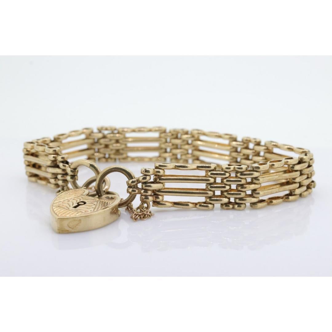 Bracelet cadenas en forme de cœur 9k. Design victorien 7 pouces 19,5 g en vente 5
