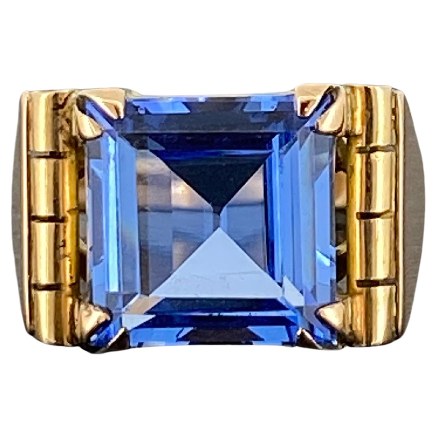 9K Rose Gold & 5.00ct Square Synthetic Sapphire Retro Mens' Signet Ring For Sale