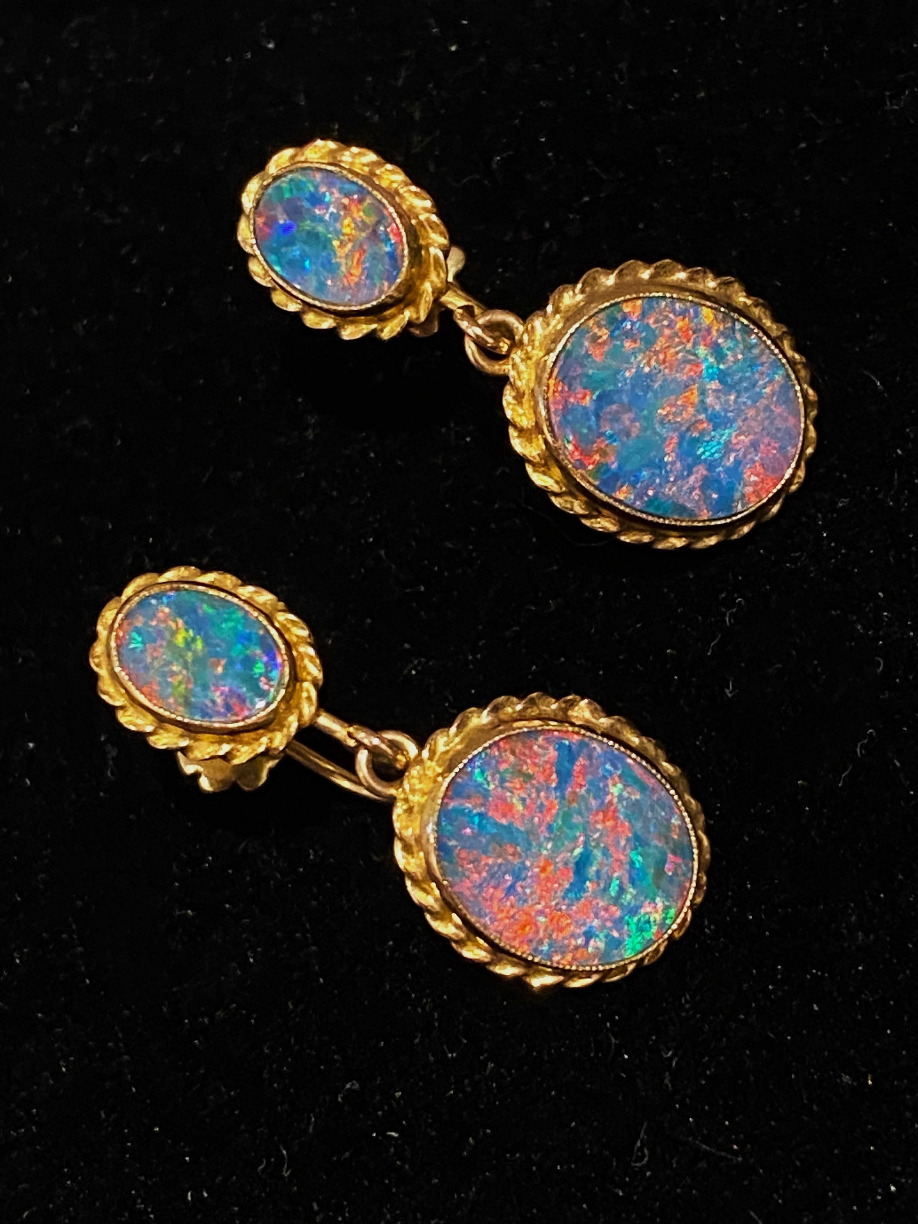 Women's 9K Rose Gold 6.00ct Australian Opal Retro 60's Set: Earrings & Pendant + Chain For Sale