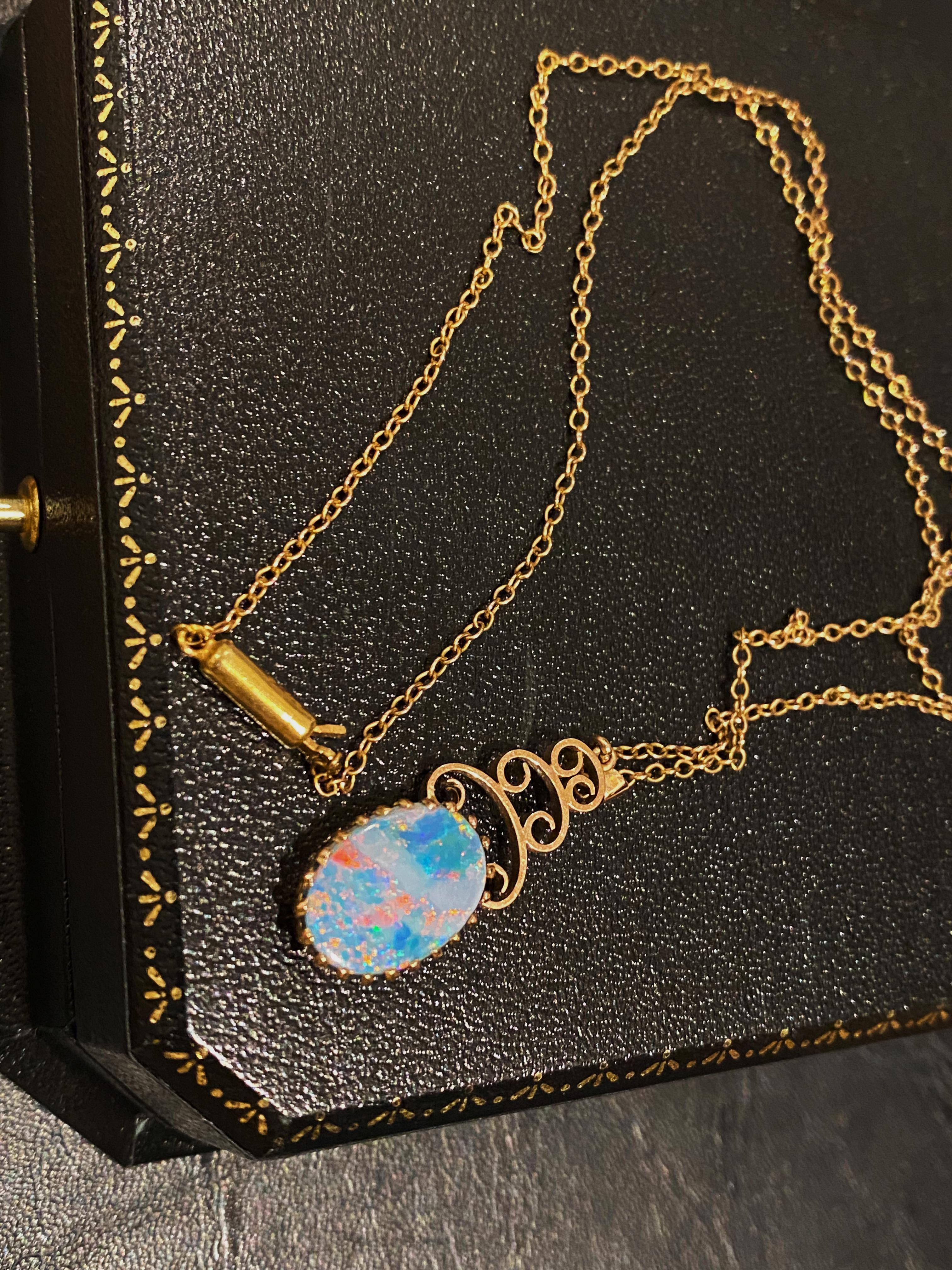 9K Rose Gold 6.00ct Australian Opal Retro 60's Set: Earrings & Pendant + Chain For Sale 1