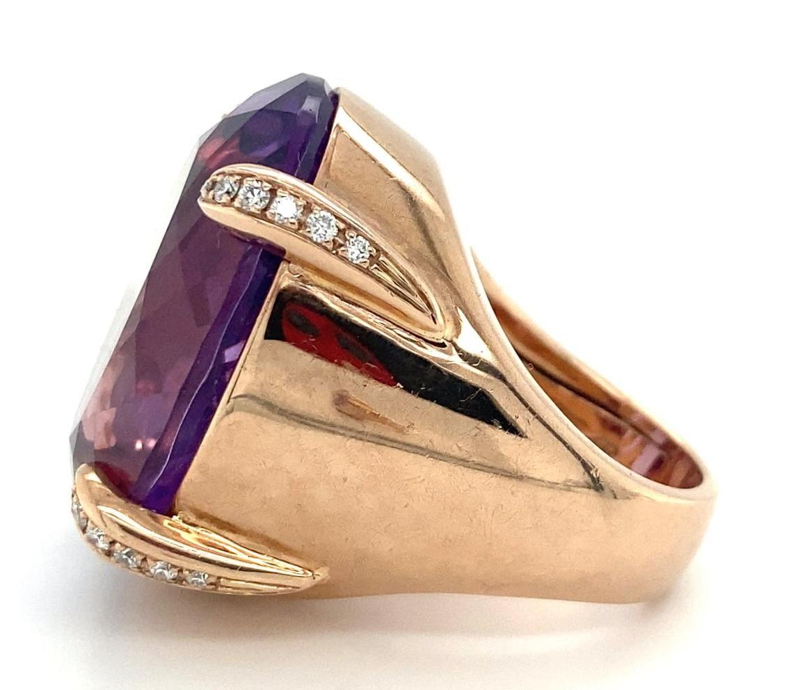 Oval Cut 9k Rose Gold & Oval Amethyst Cocktail Ring w/ Diamond Accents, Size 6.25 For Sale
