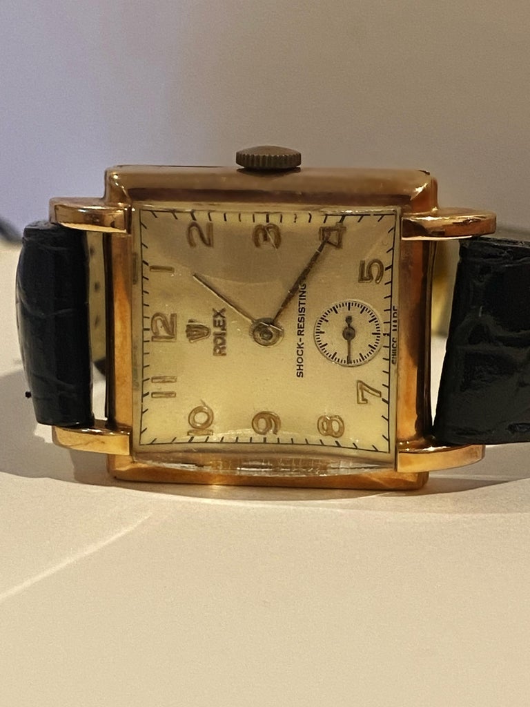 【美品】THE VINTAGE ROLEX 9k Rose Gold Vintage Rolex c1949 Square 26mm Manual Gents' Watch