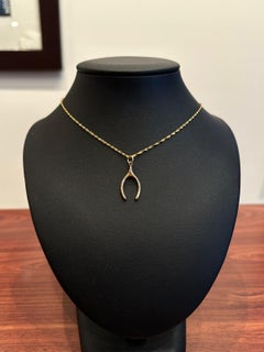 9K Rose Gold Wishbone Vintage Pendant, 27mm x 13mm.