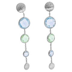 Pendants d'oreilles Kensington longs en or blanc satiné 9 carats avec topaze et améthyste verte