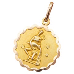 9K Vintage zodiac charm - Aquarius - 9 karat solid yellow gold Star sign pendant