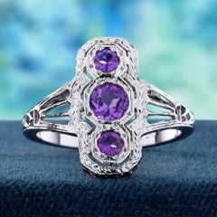 Cocktailring im Vintage-Stil aus 9K Weißgold mit drei natürlichen Amethysten