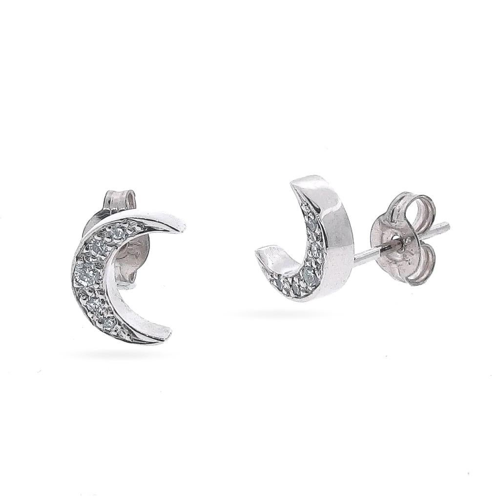 9k White Gold Natural Diamond Crescent Moon Studs In New Condition For Sale In SUFFOLK PARK, AU