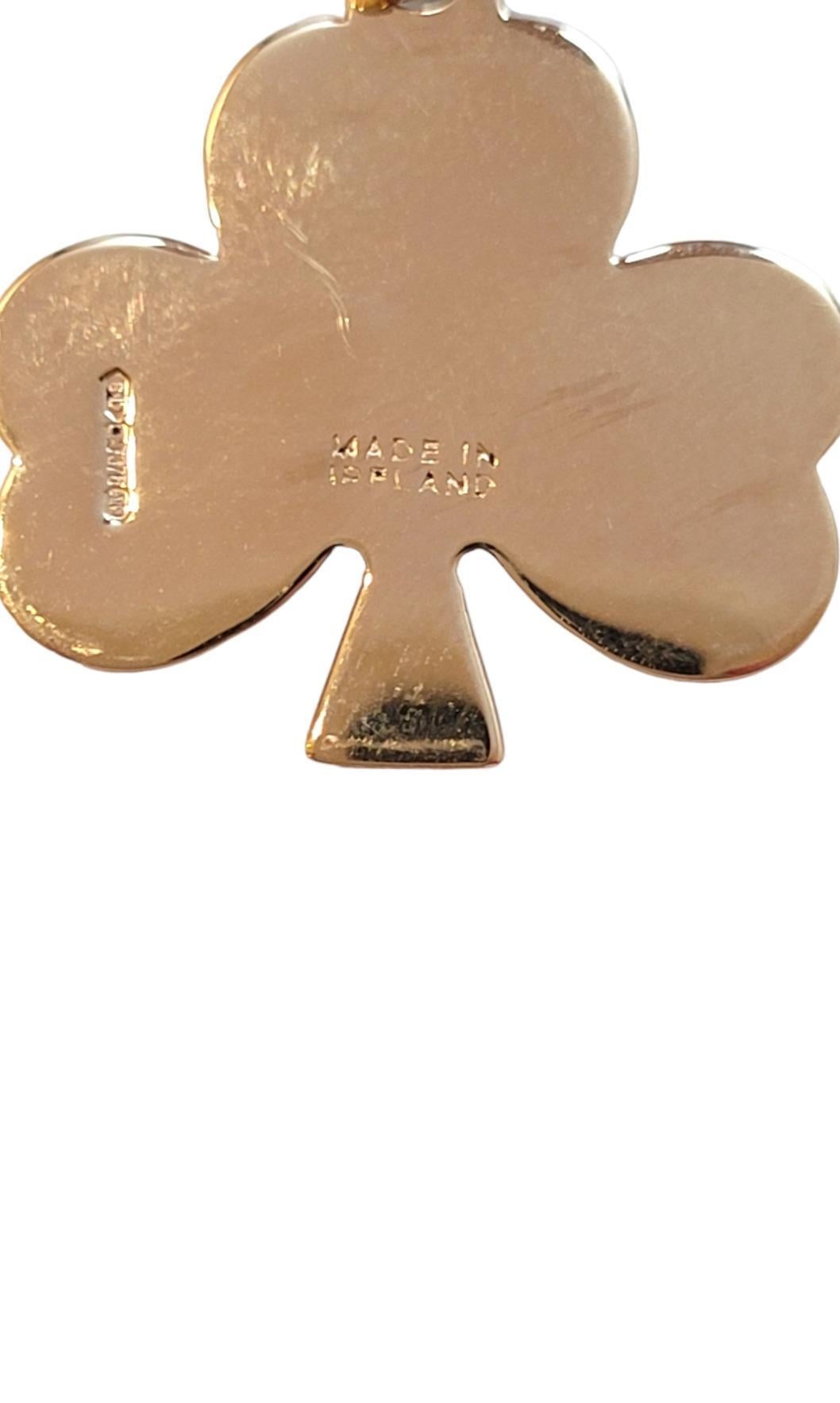Breloque trèfle à 3 feuilles en or jaune 9 carats n° 18448 Bon état - En vente à Washington Depot, CT