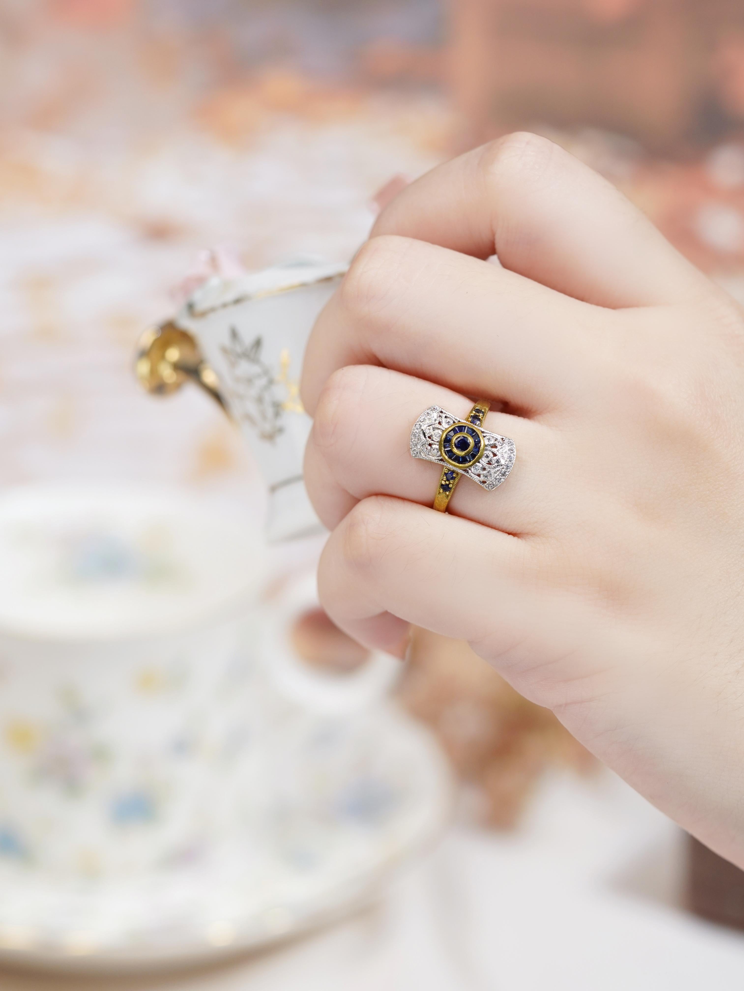 9K Gelbgold Blauer Saphir und Diamant Art Deco Stil Halo Ring im Angebot 4