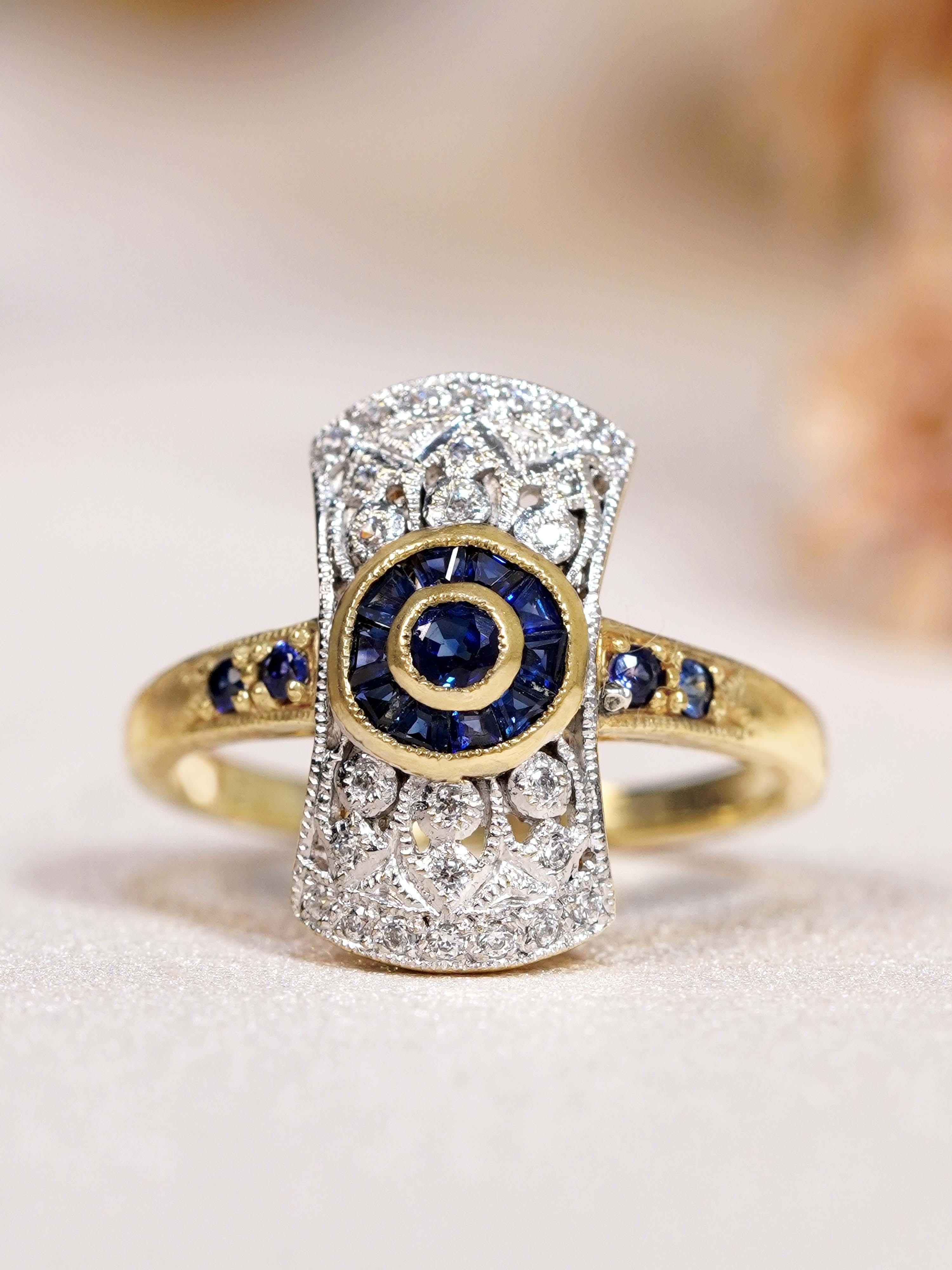 9K Gelbgold Blauer Saphir und Diamant Art Deco Stil Halo Ring im Angebot 1