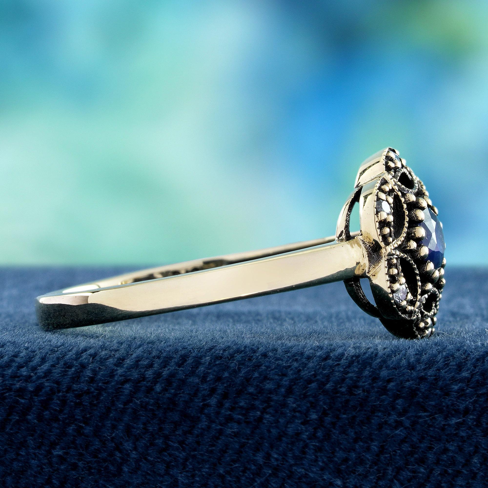 9K Gelbgold Blauer Saphir und Diamant Vintage Style Floral Ring (Rundschliff) im Angebot