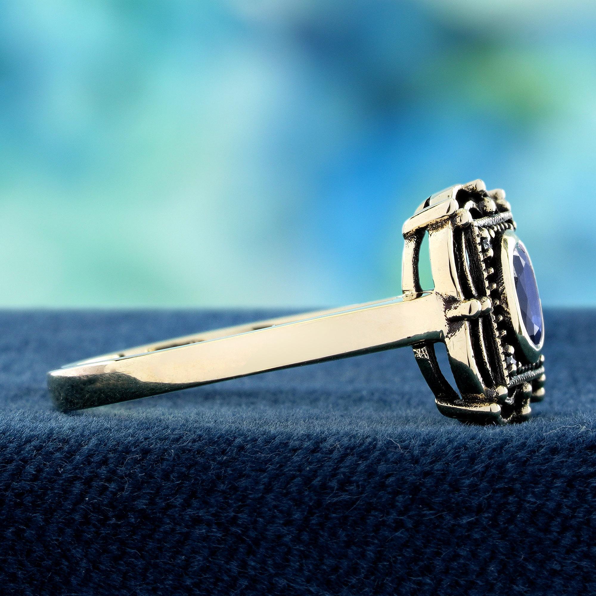 9K Gelbgold Blauer Saphir und Diamant Vintage Style Ring (Ovalschliff) im Angebot