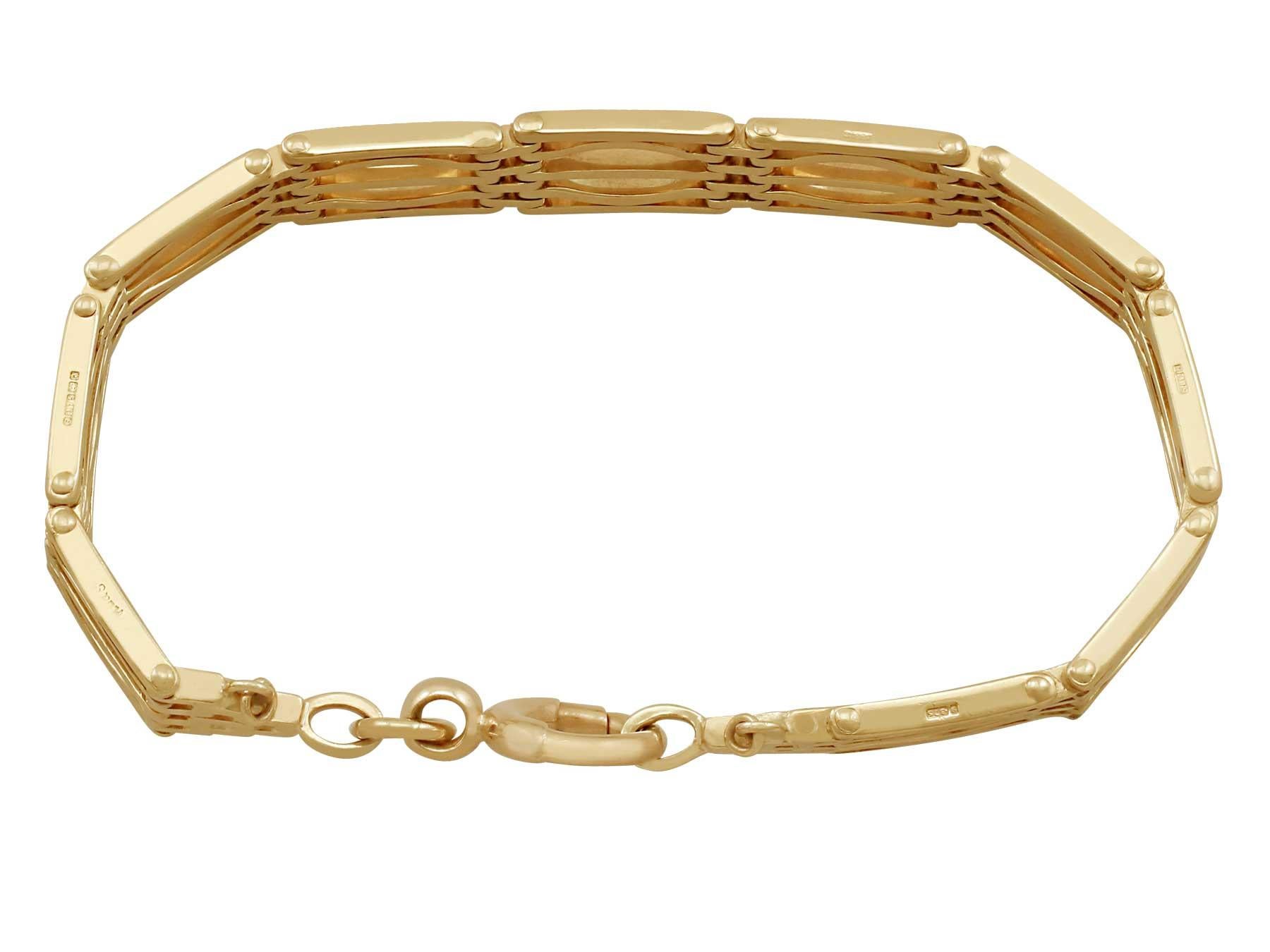 Yellow Gold Gate Link Bracelet In Excellent Condition In Jesmond, Newcastle Upon Tyne