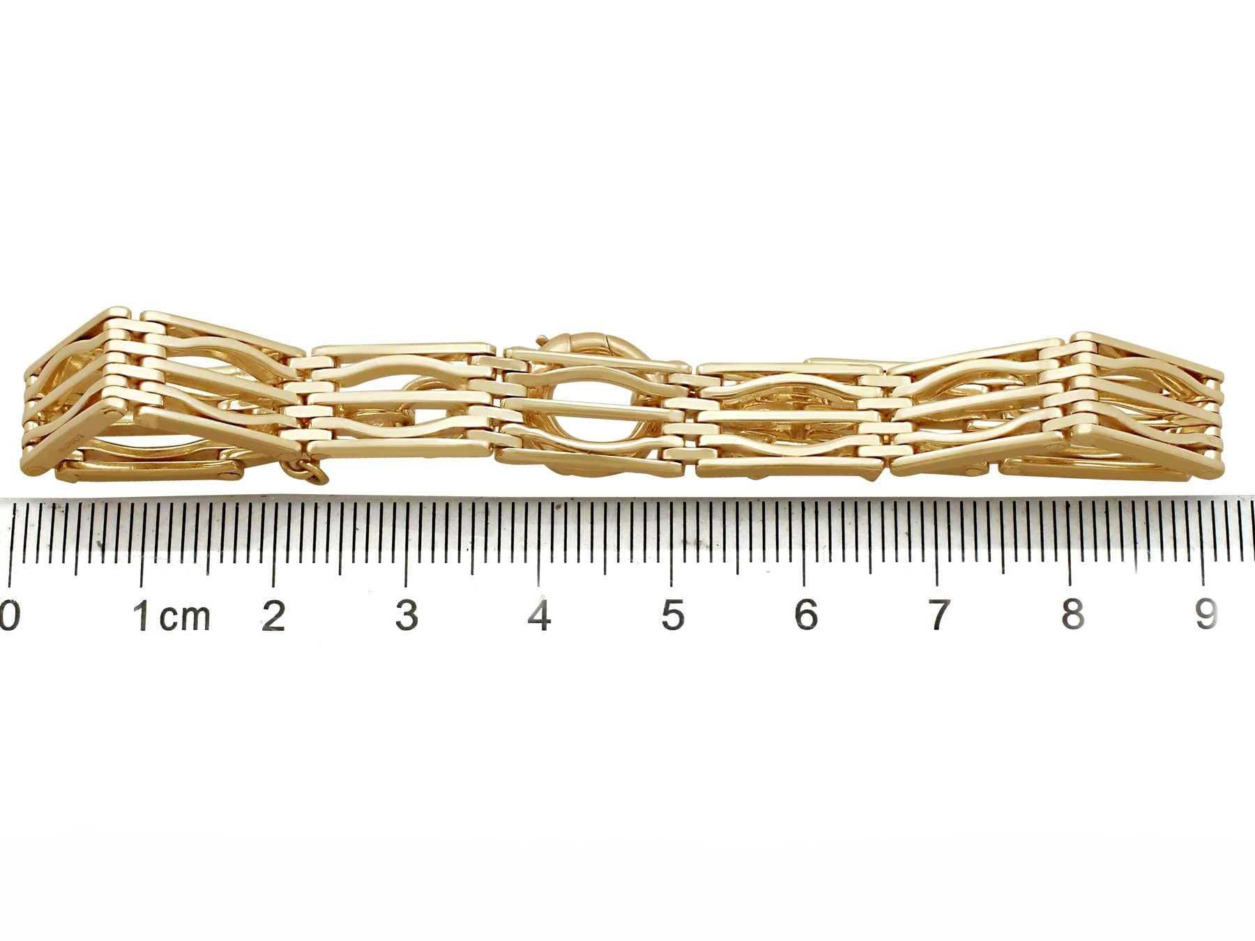 Women's or Men's Yellow Gold Gate Link Bracelet