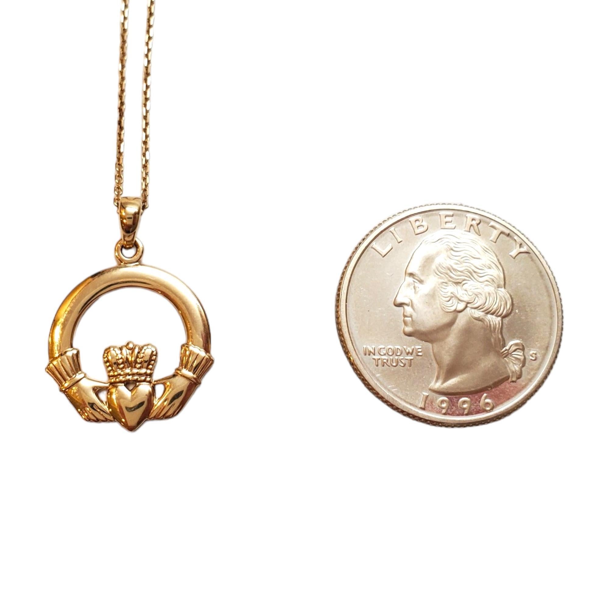 9K Yellow Gold Claddagh Pendant Necklace #17890 For Sale 1