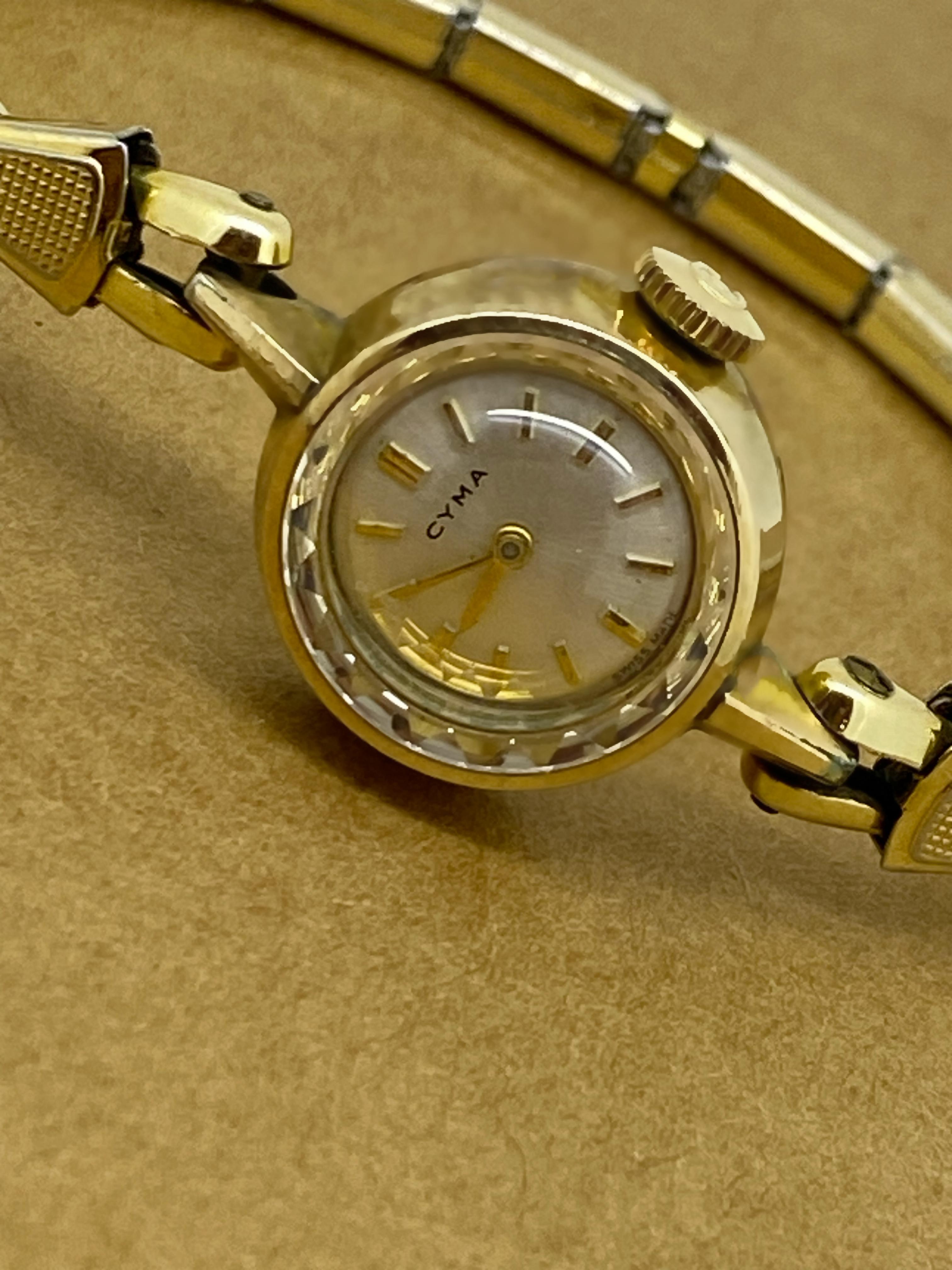 9K Gelbgold Cyma Retro Cocktail-Uhr, vergoldetes Armband, ca. 1960er Jahre. im Zustand „Hervorragend“ im Angebot in MELBOURNE, AU